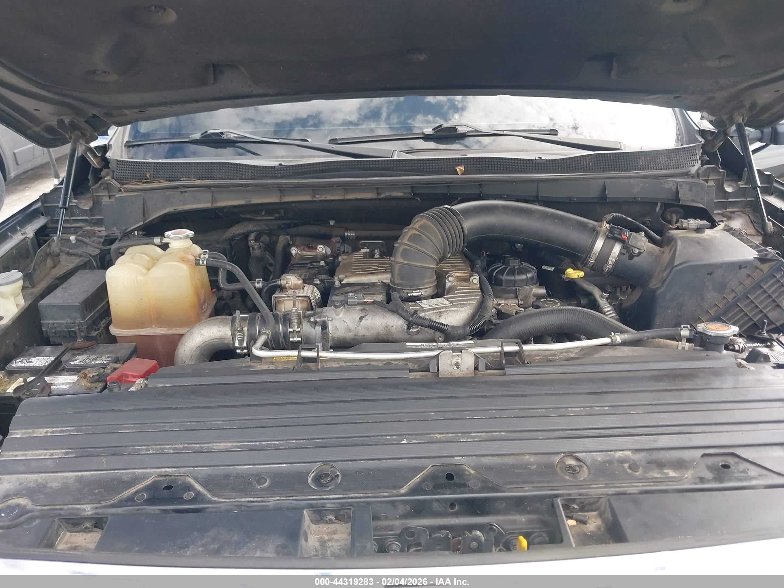 NISSAN TITAN image 10