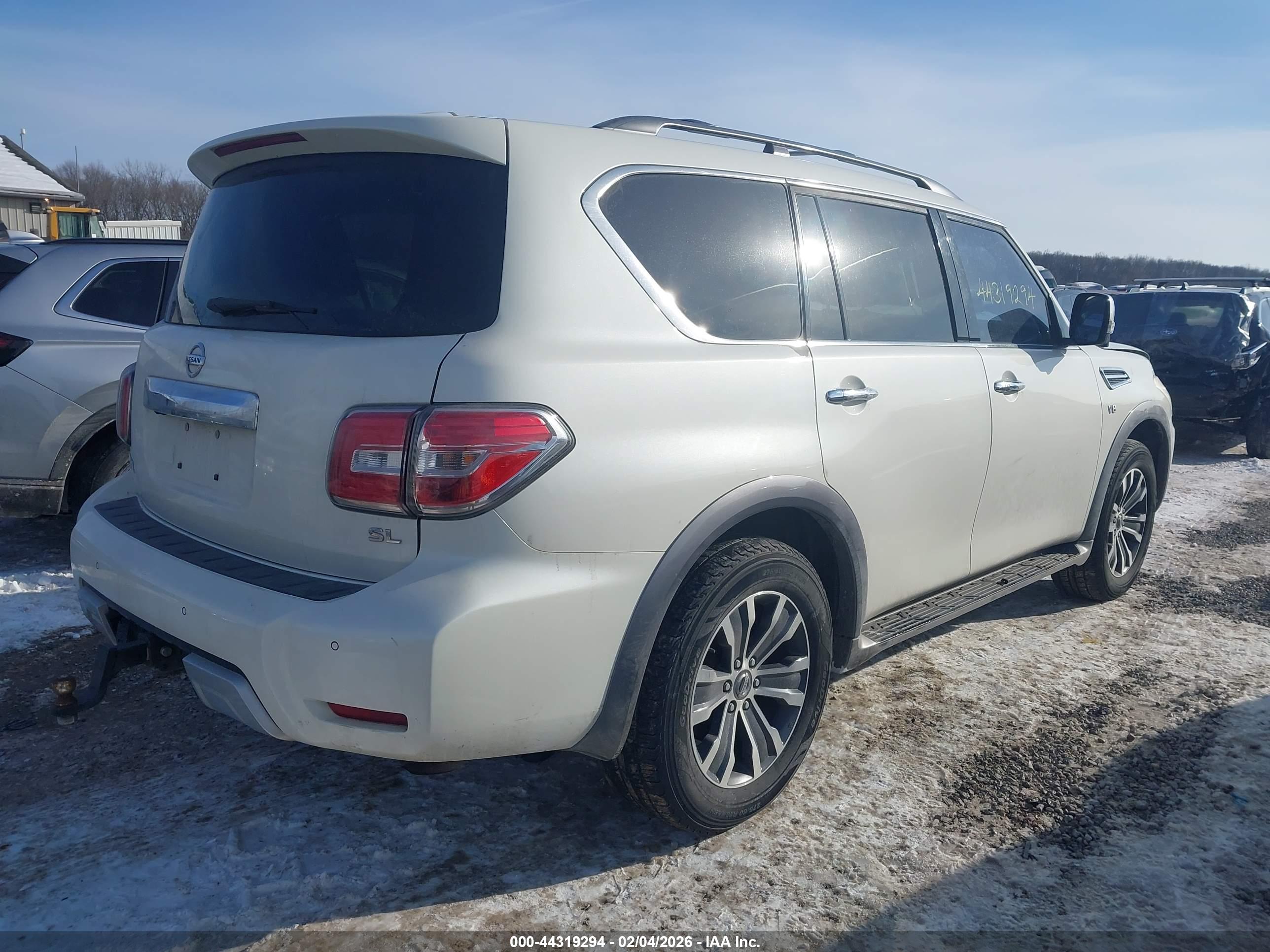 NISSAN ARMADA image 4