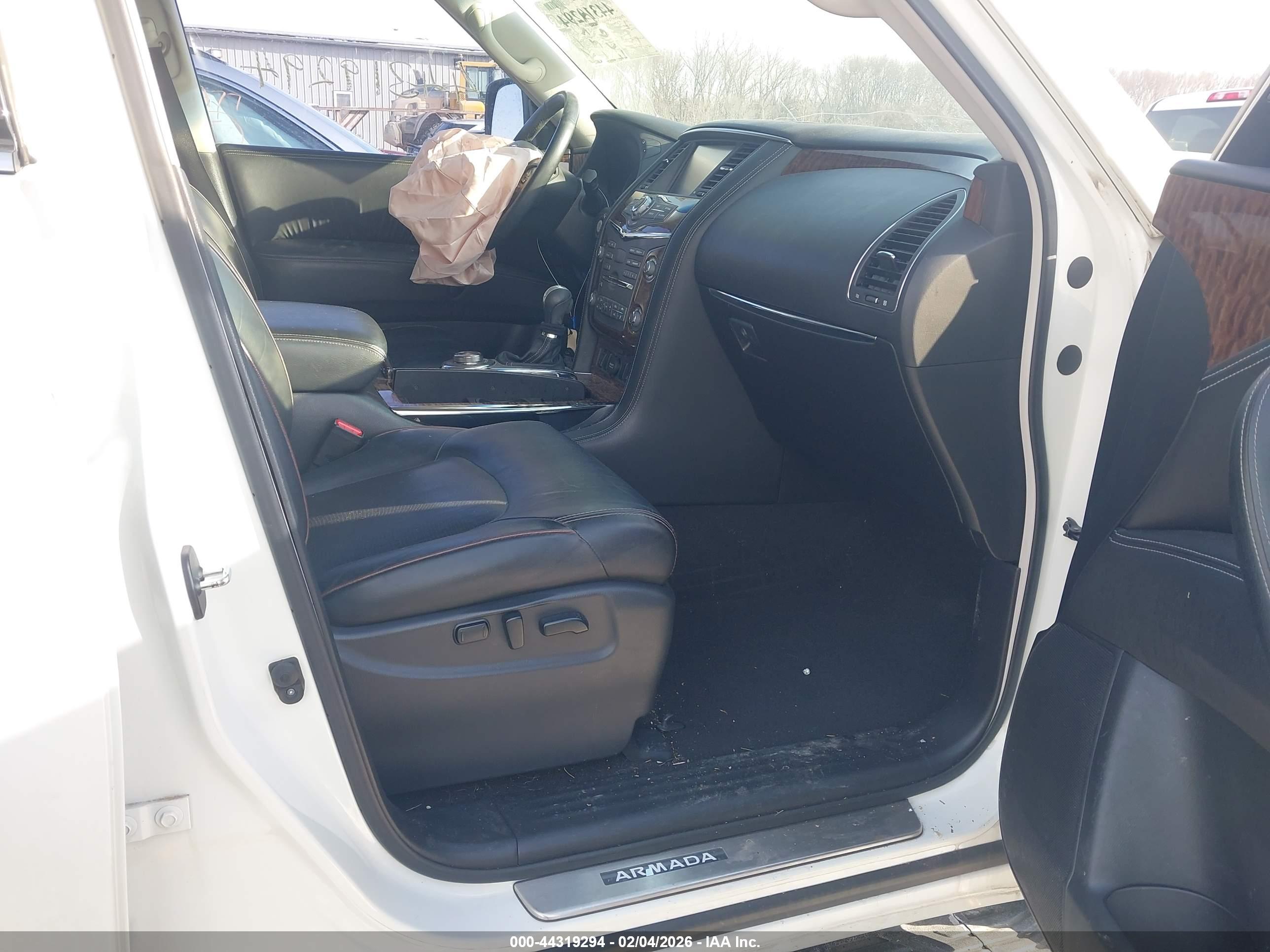 NISSAN ARMADA image 5