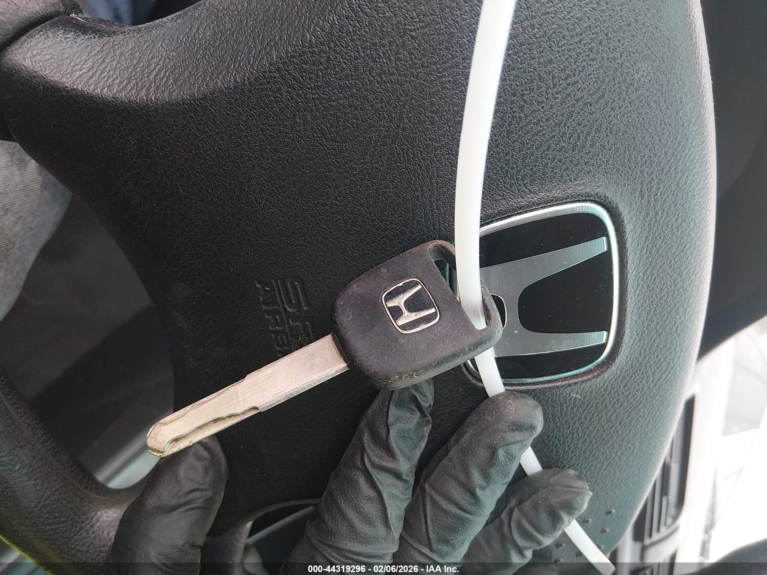 HONDA CIVIC image 11