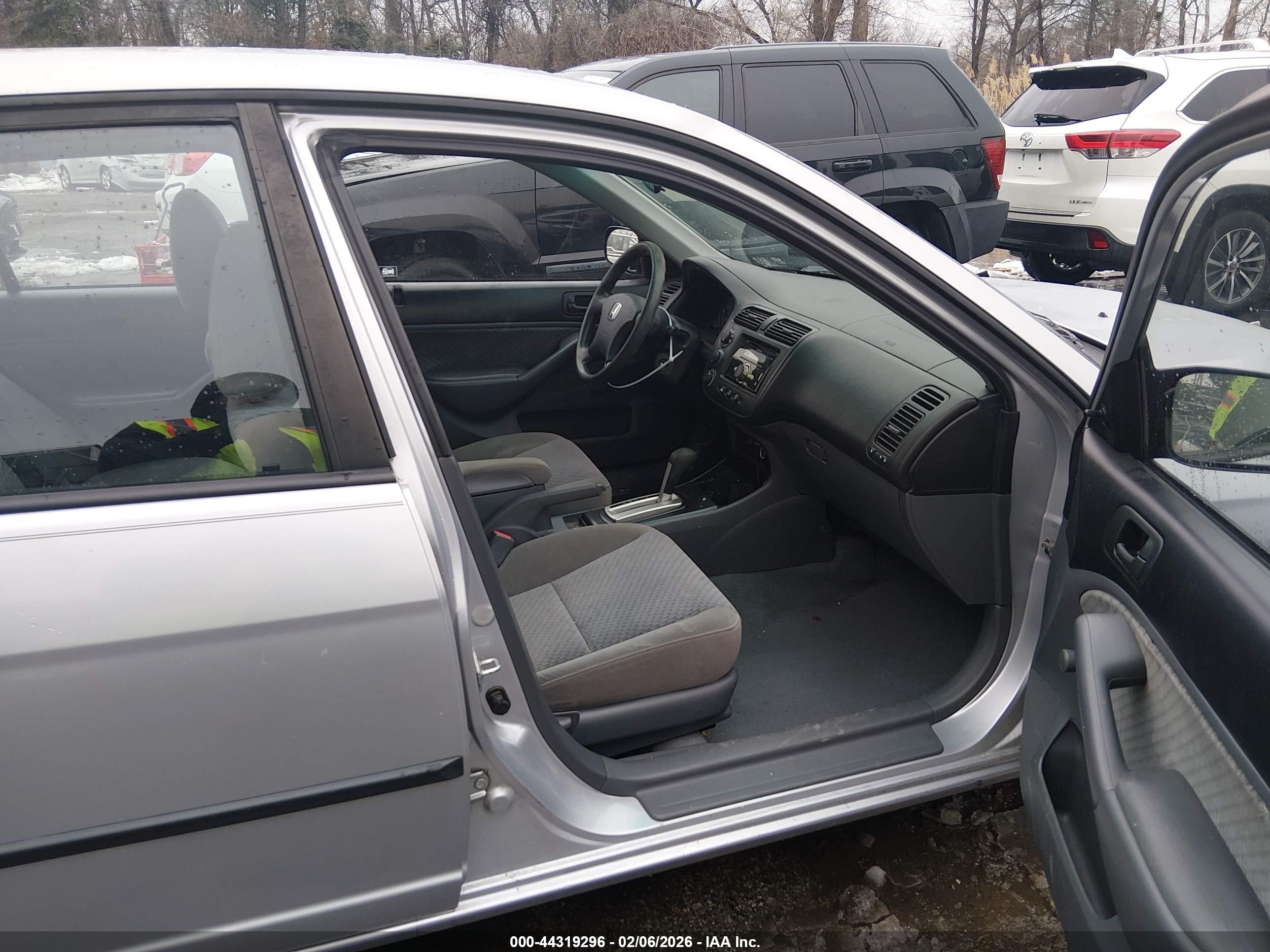 HONDA CIVIC image 5