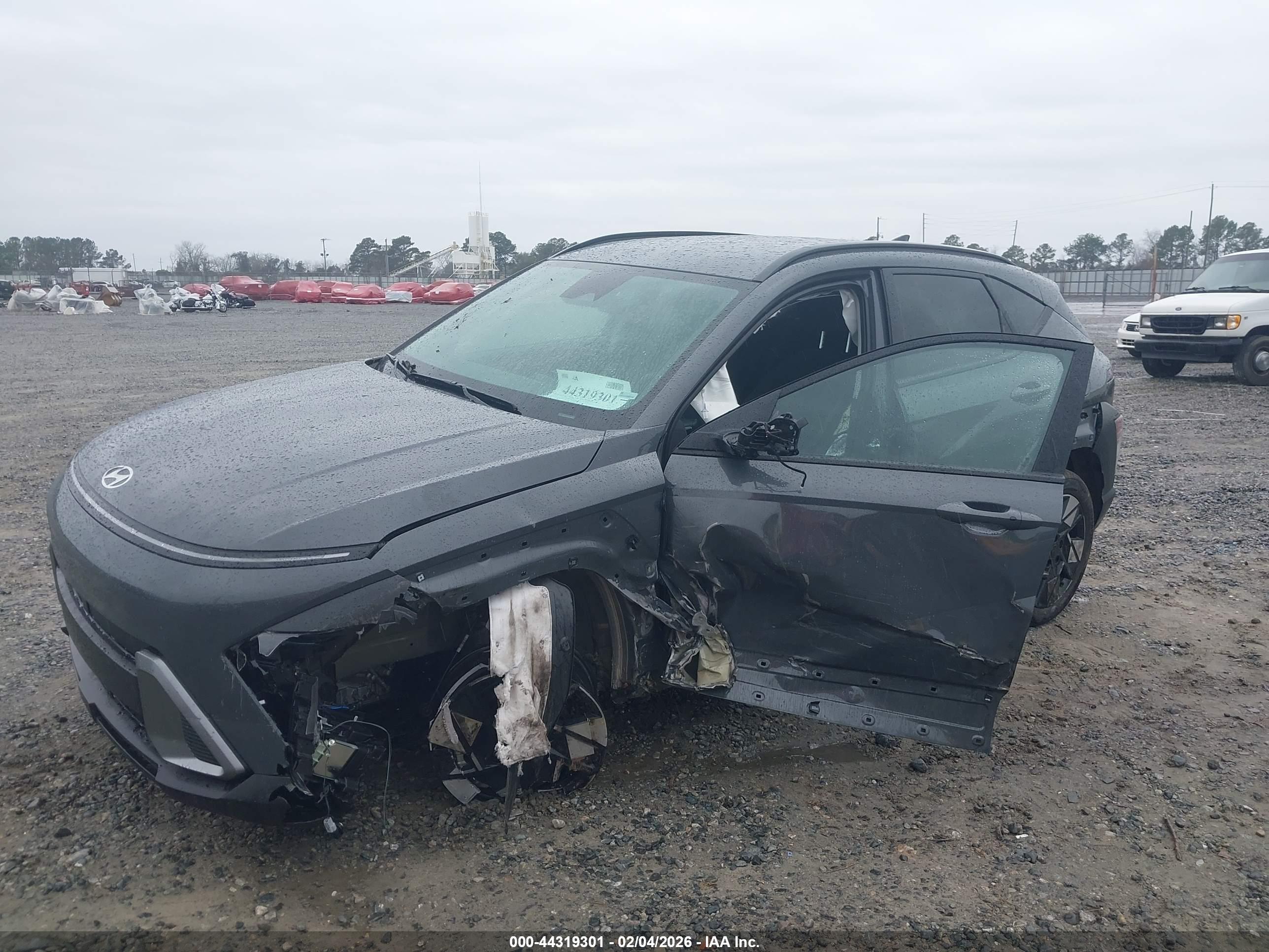 HYUNDAI KONA image 6
