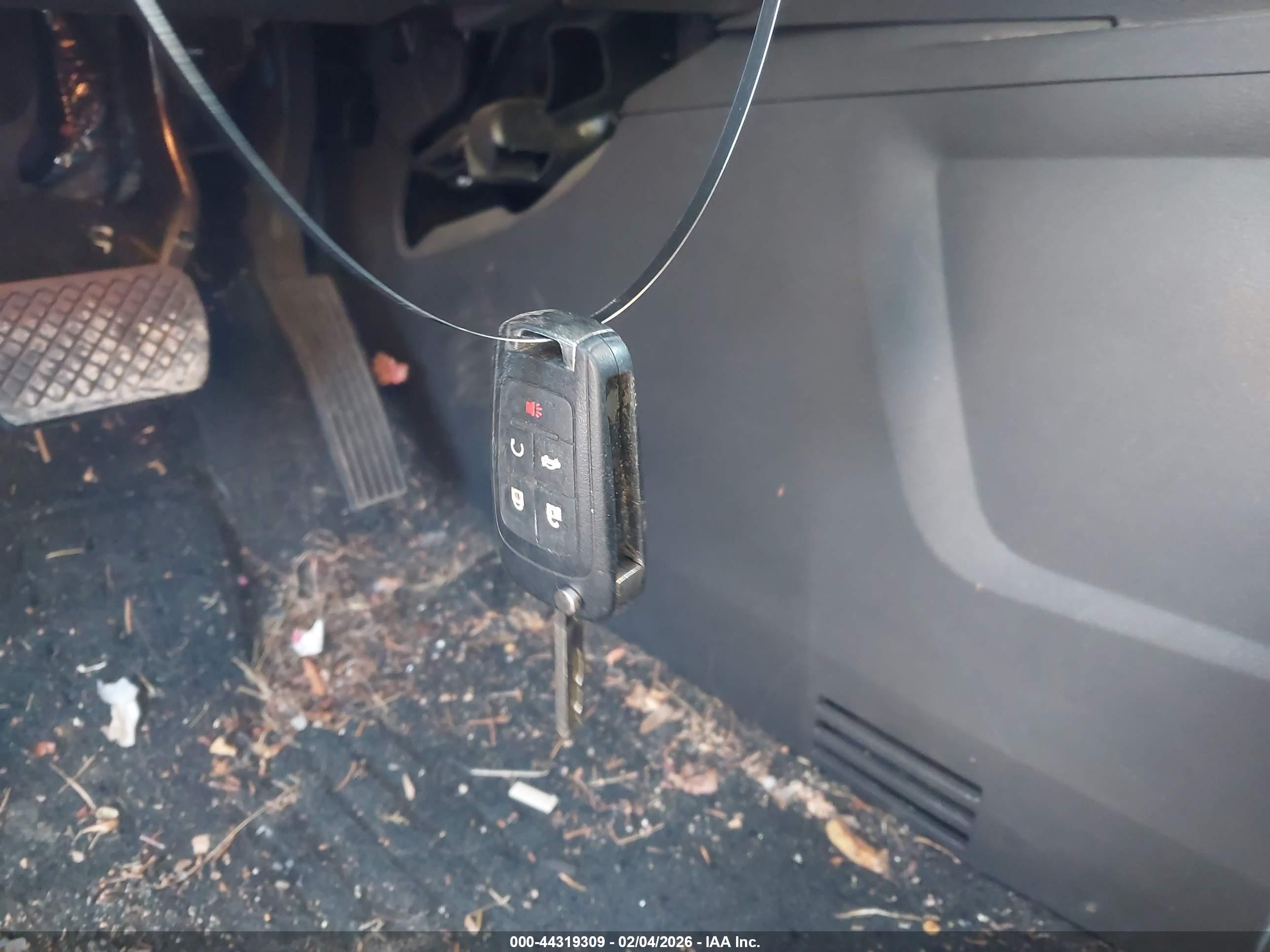 CHEVROLET EQUINOX image 11