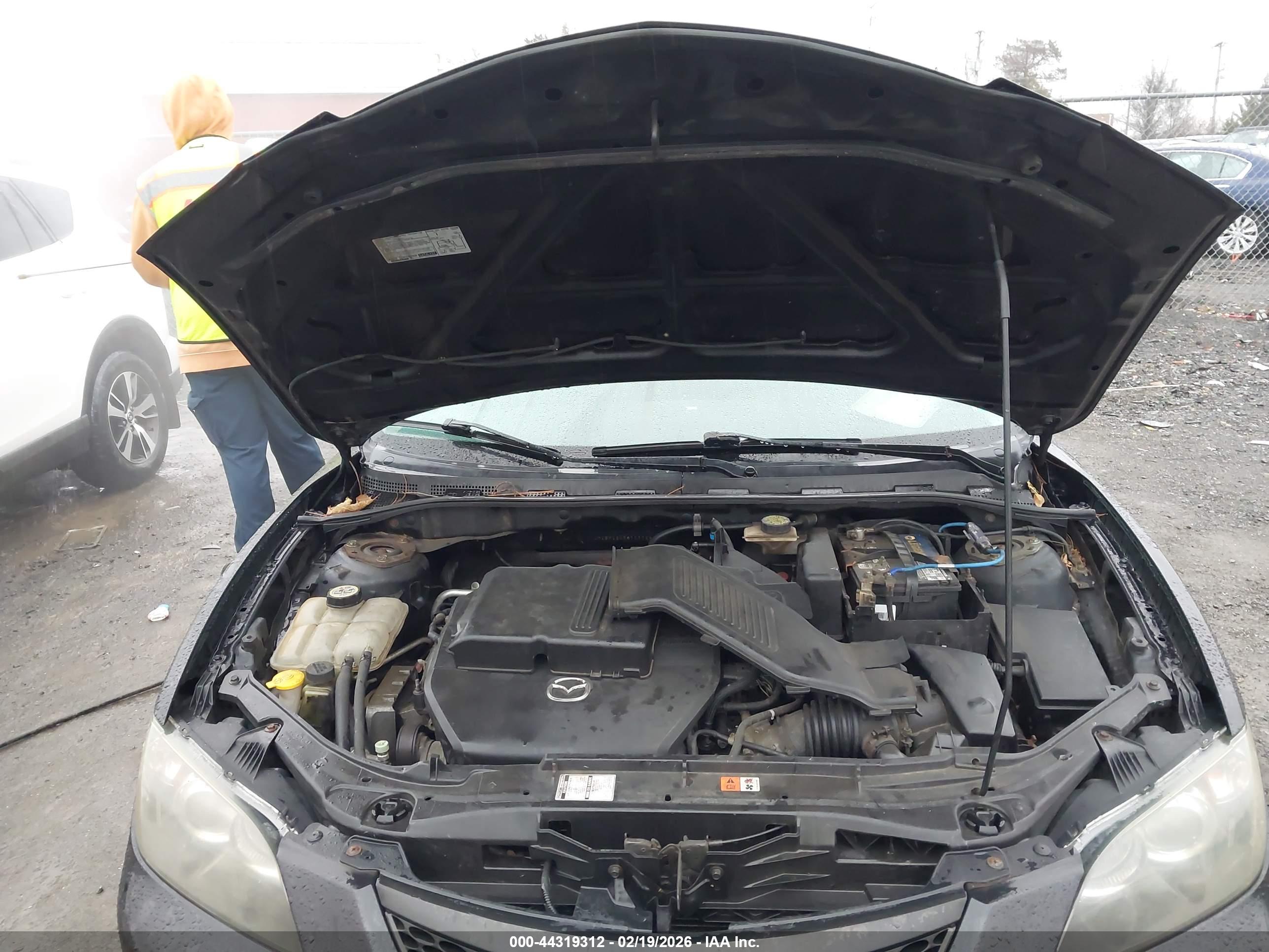 MAZDA MAZDA3 image 10