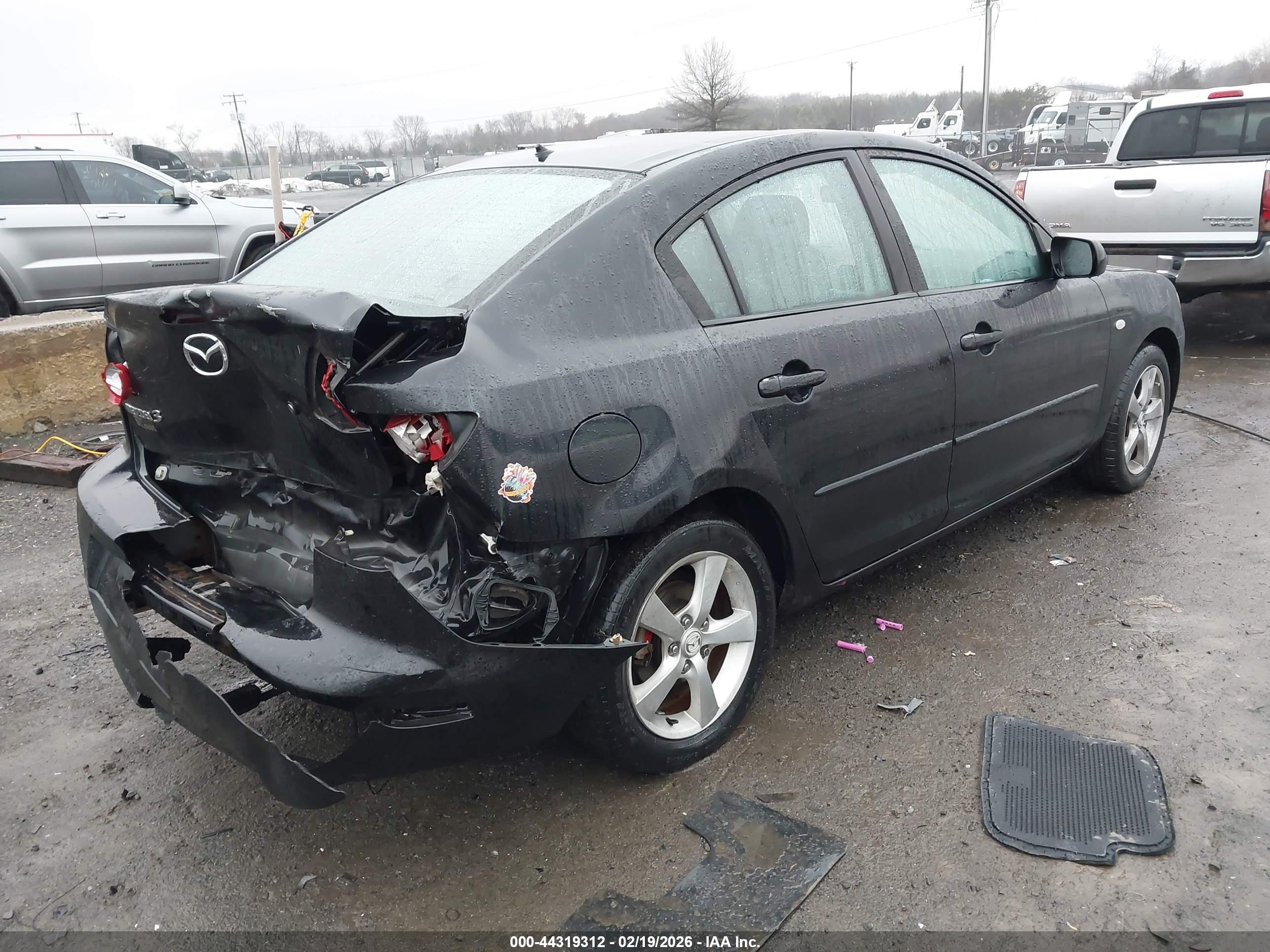 MAZDA MAZDA3 image 4