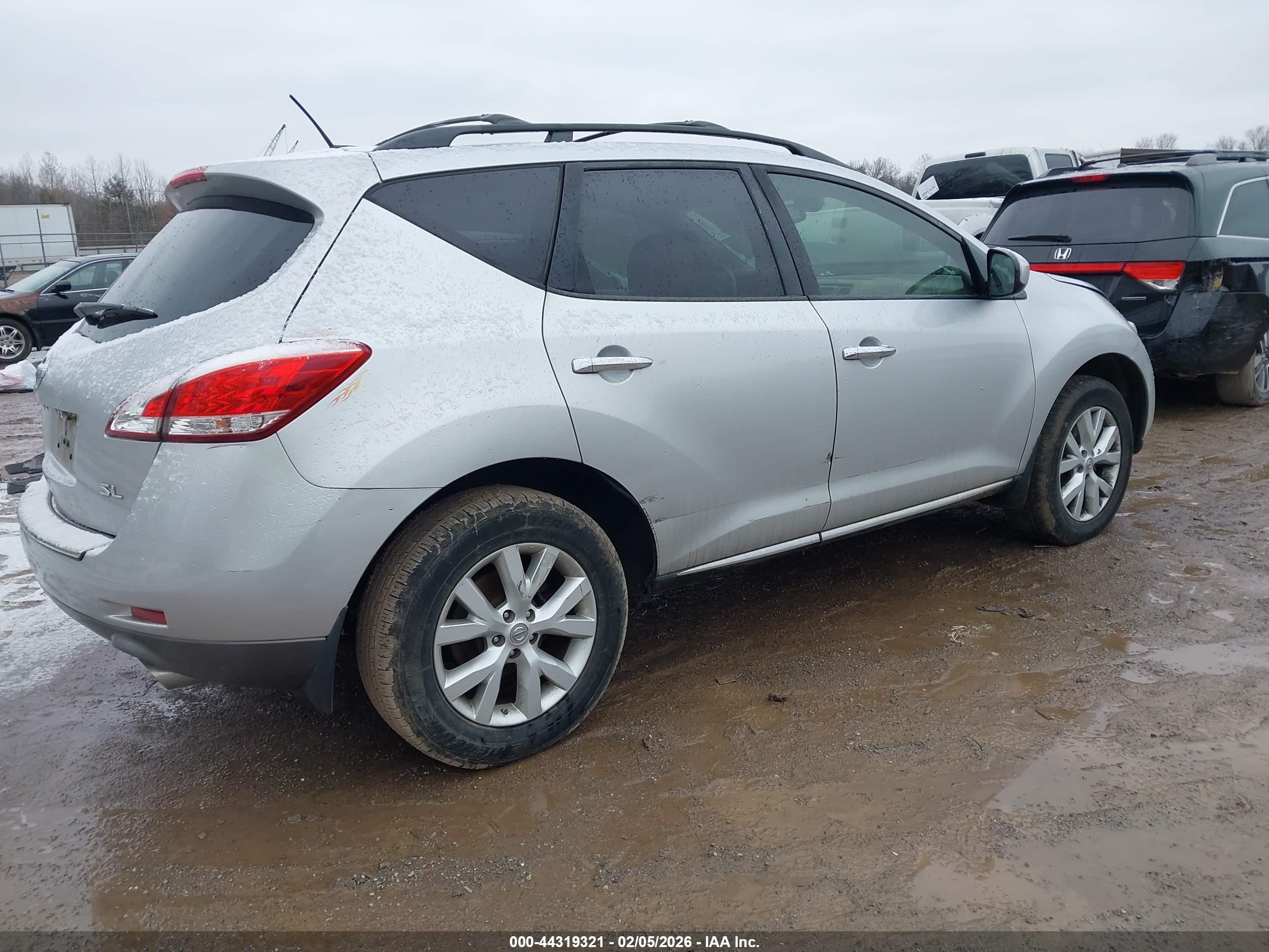 NISSAN MURANO image 4