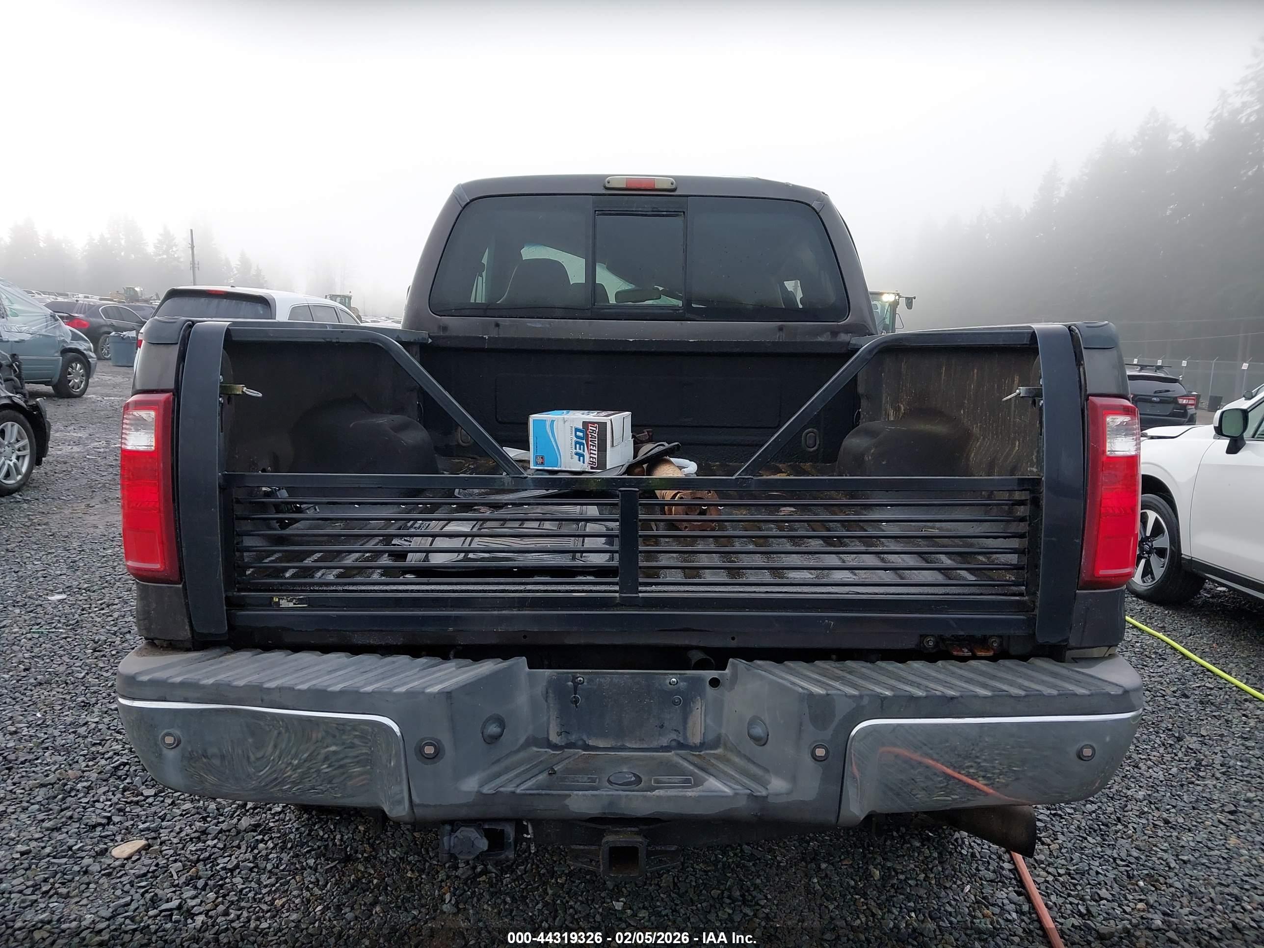 FORD F-350 image 8