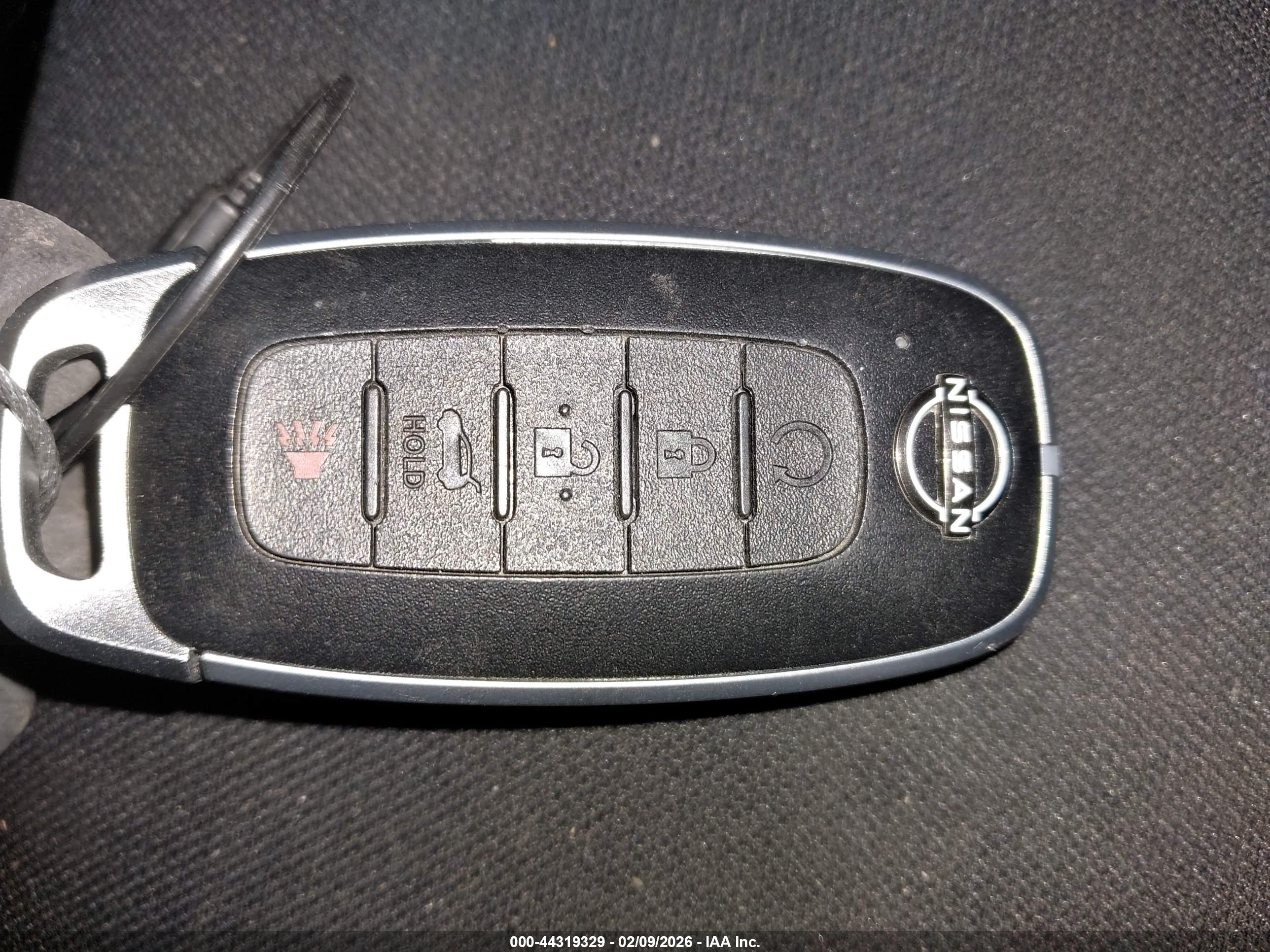 NISSAN SENTRA image 11