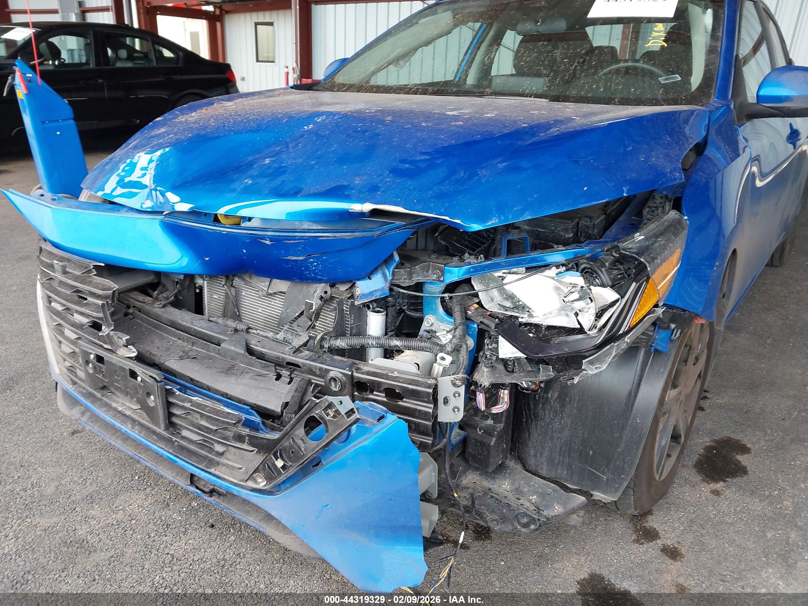 NISSAN SENTRA image 6