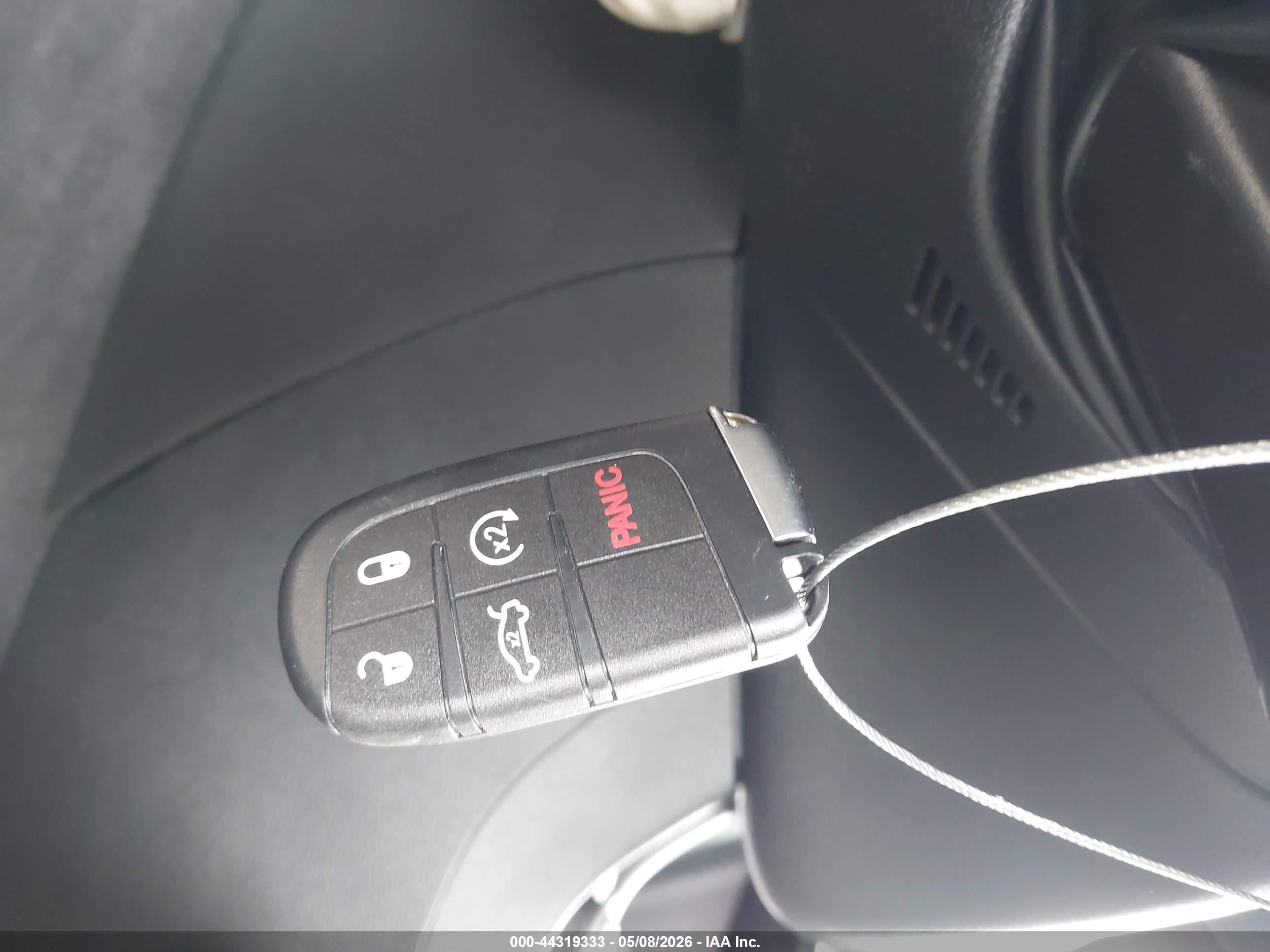 JEEP CHEROKEE image 11