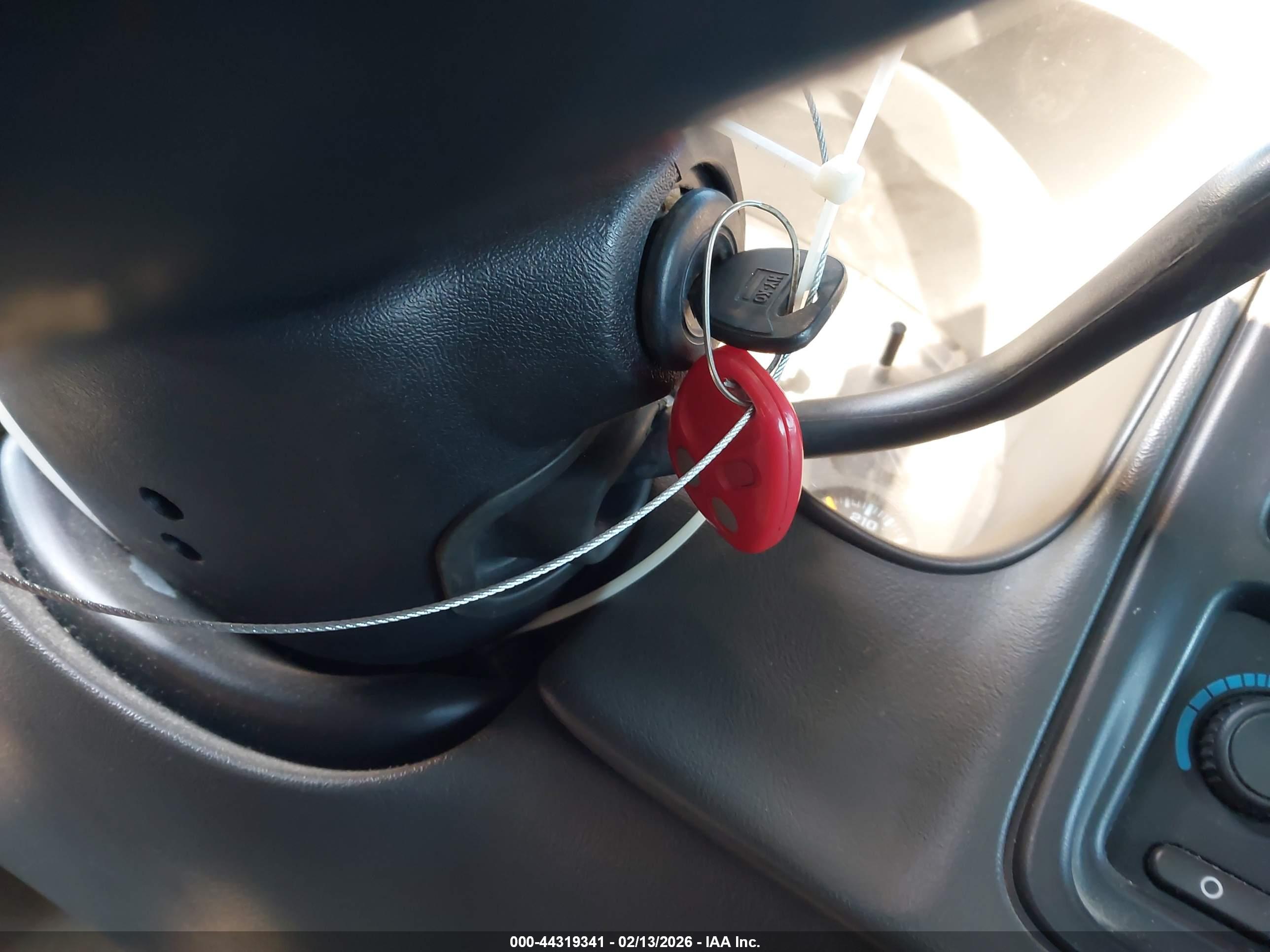 GMC SIERRA image 11