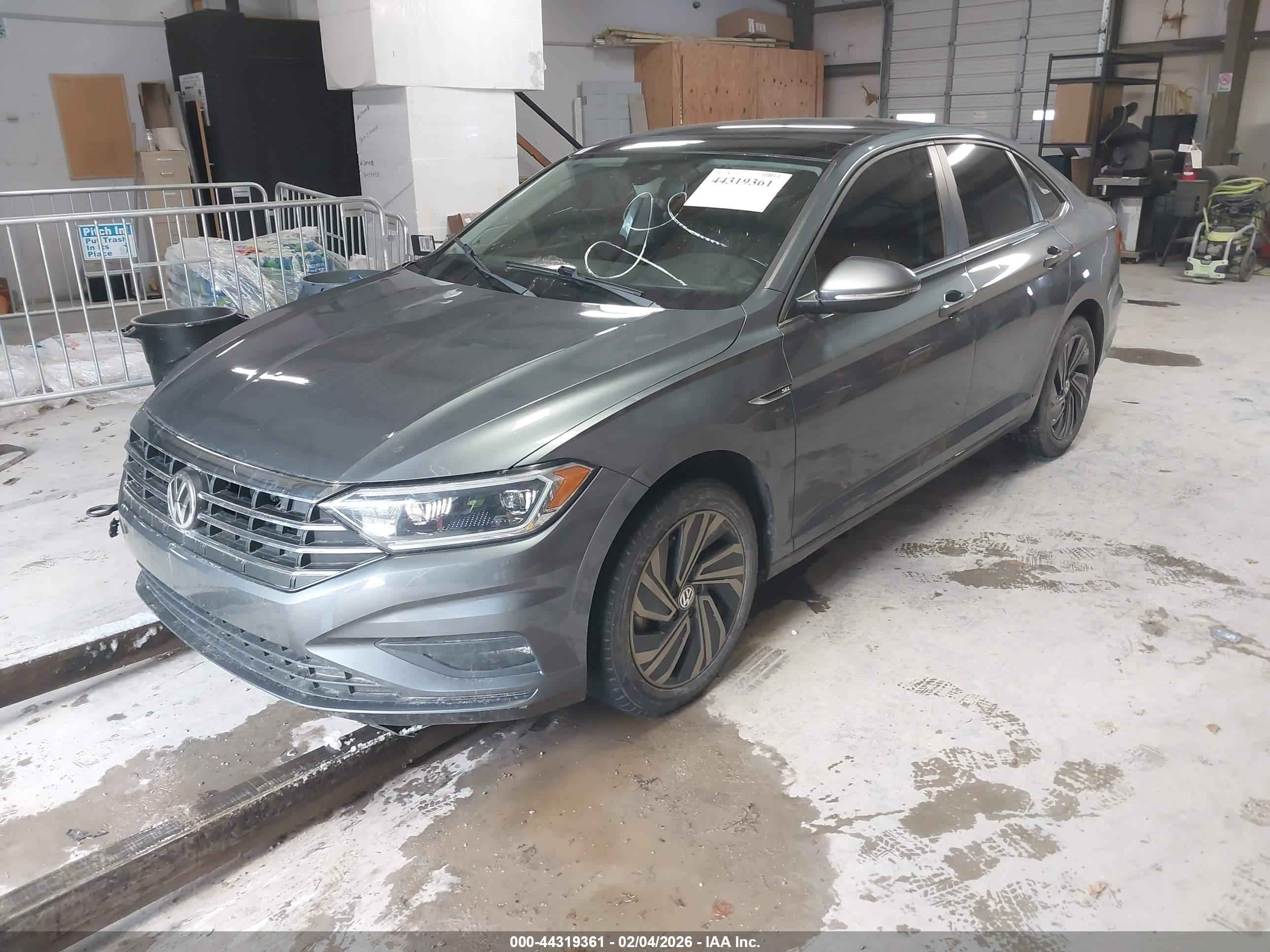 VOLKSWAGEN JETTA image 2