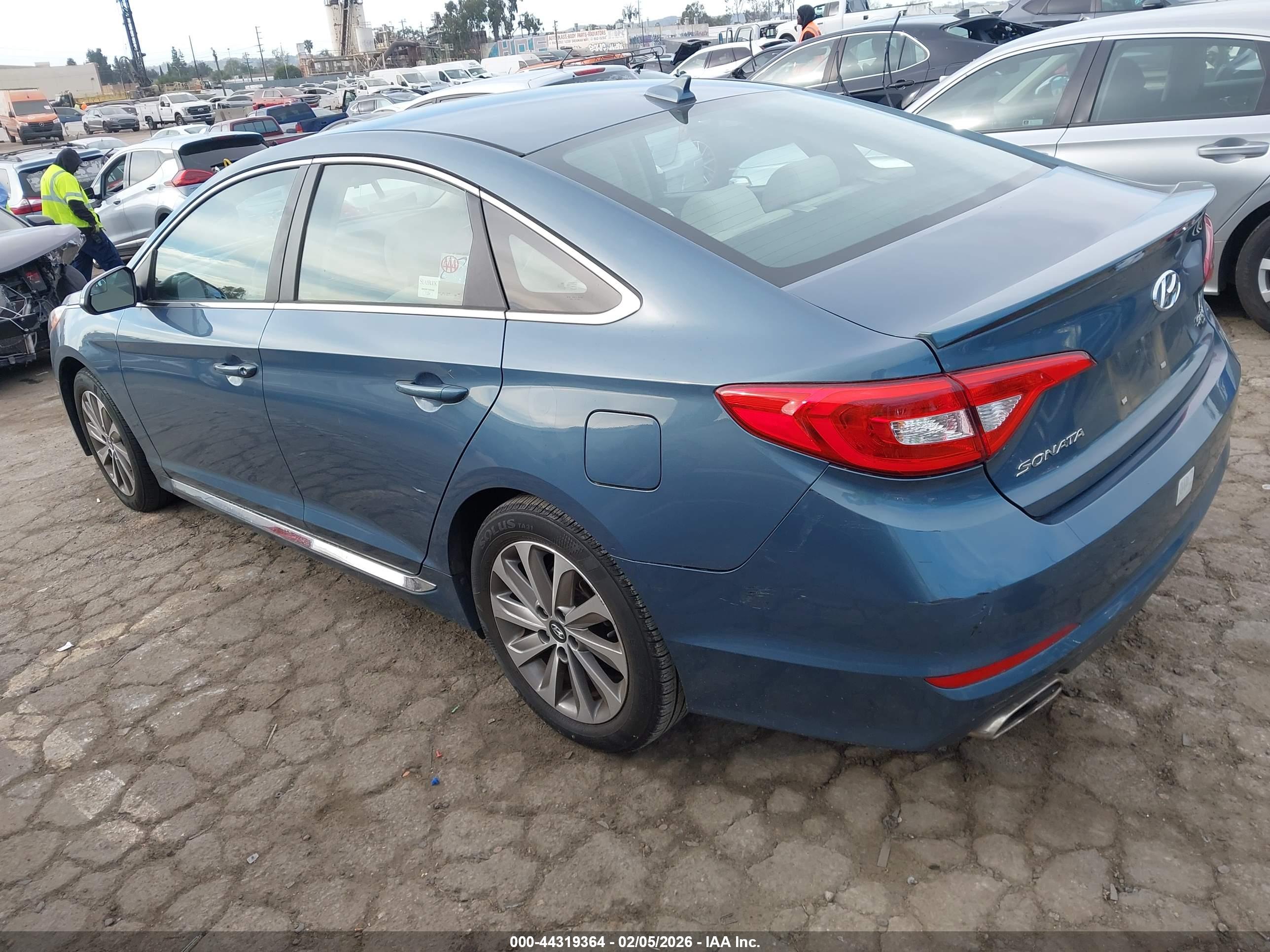 HYUNDAI SONATA image 3