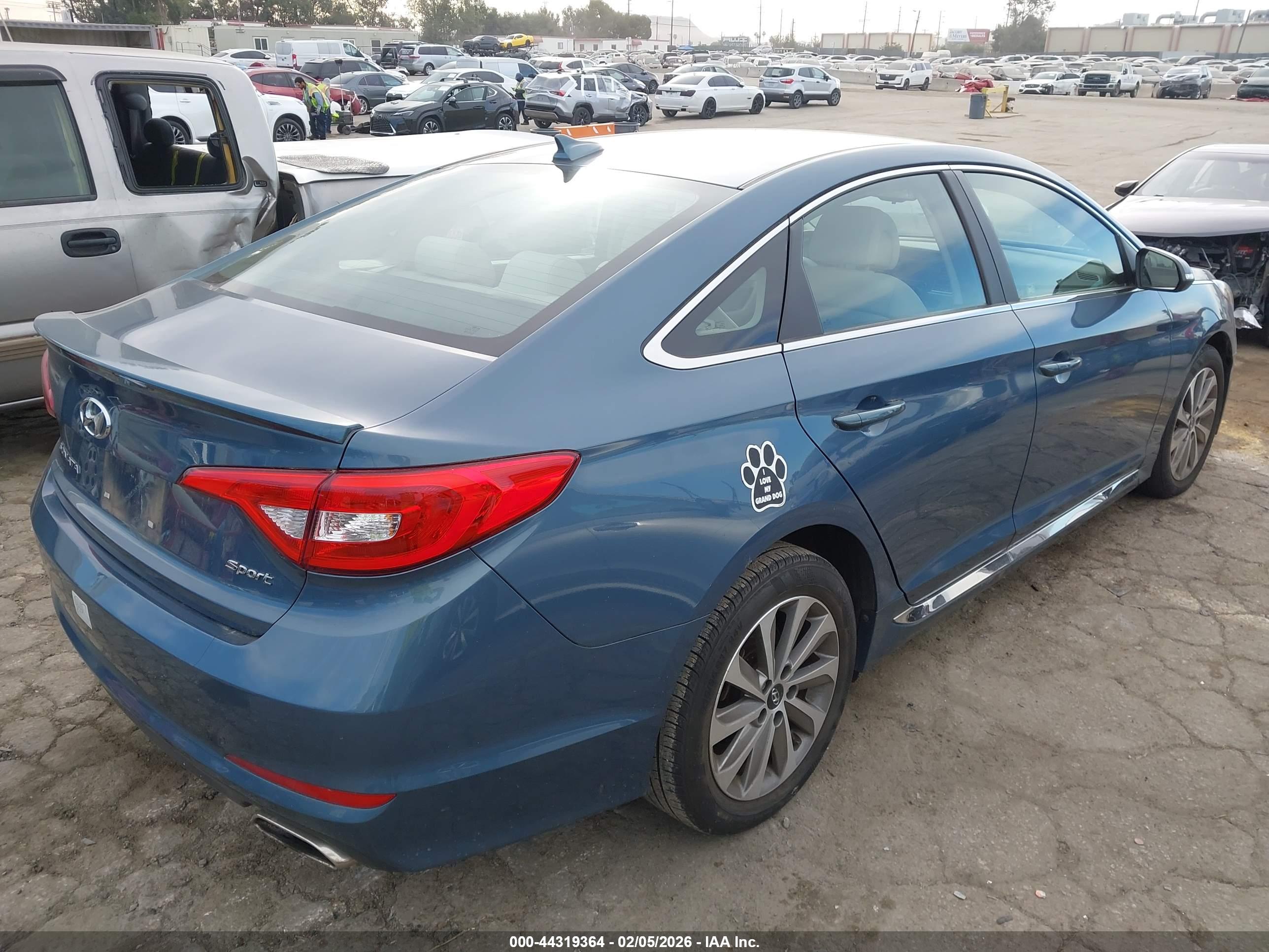 HYUNDAI SONATA image 4