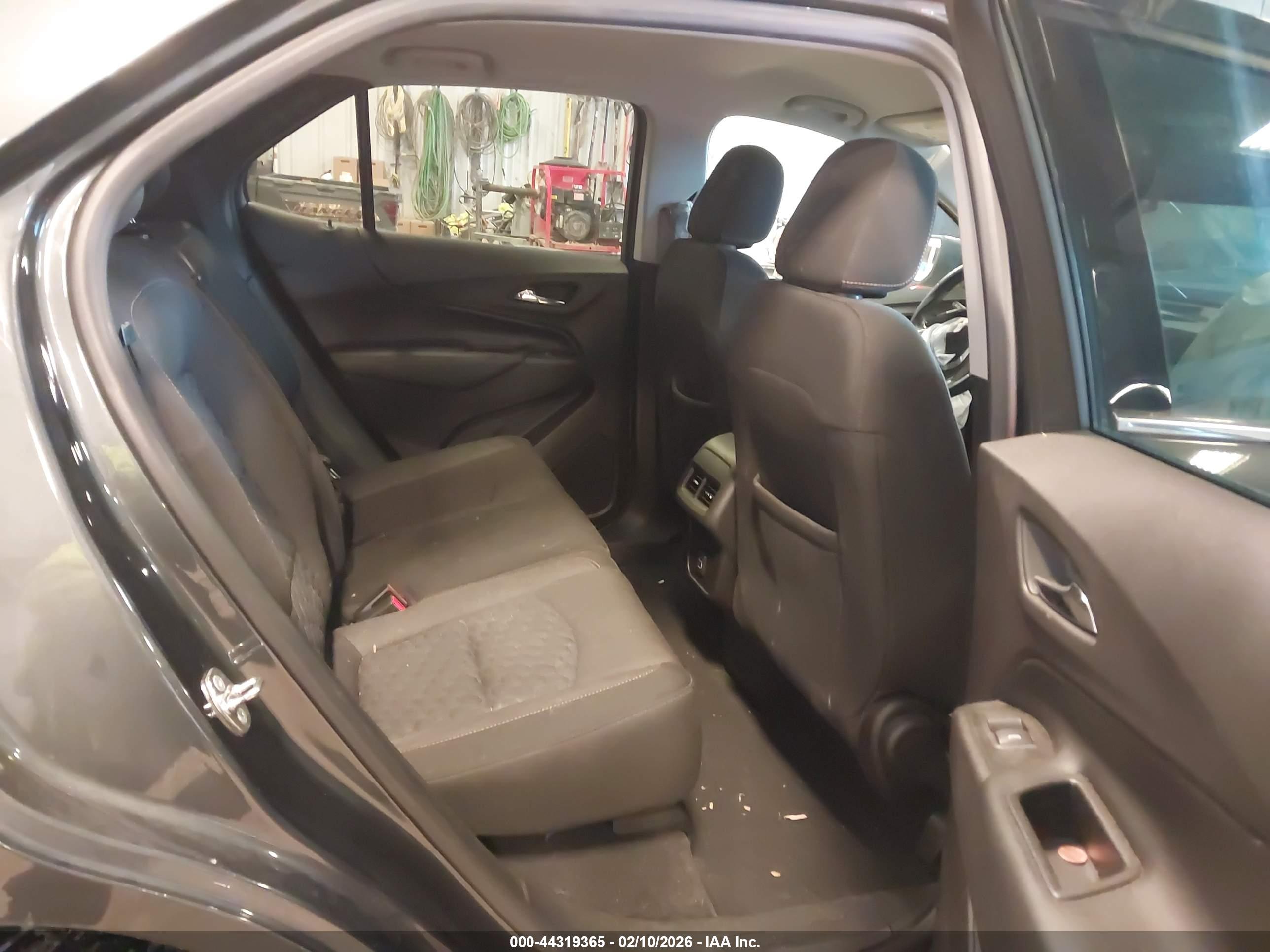CHEVROLET EQUINOX image 8