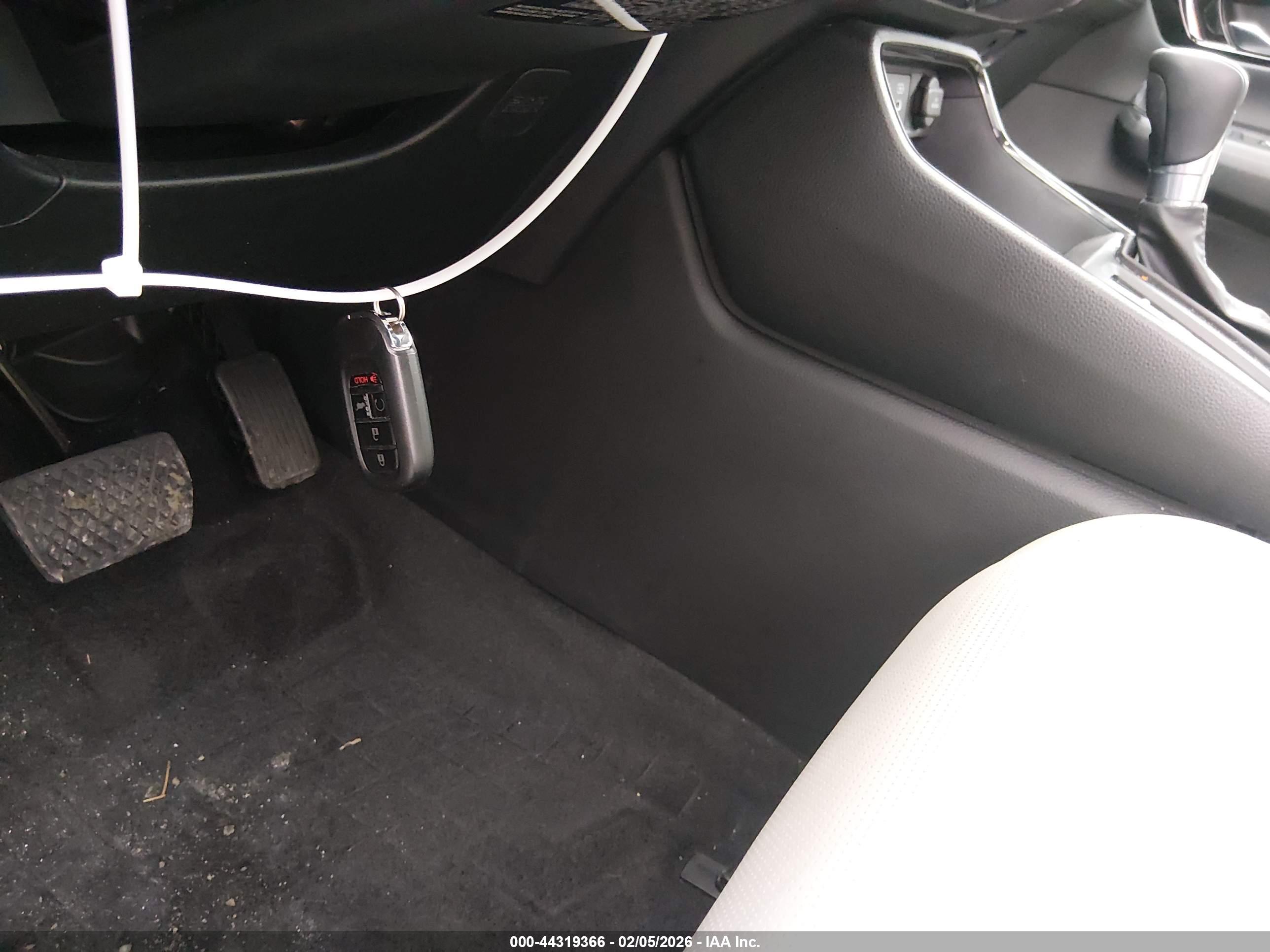 HONDA CR-V image 11