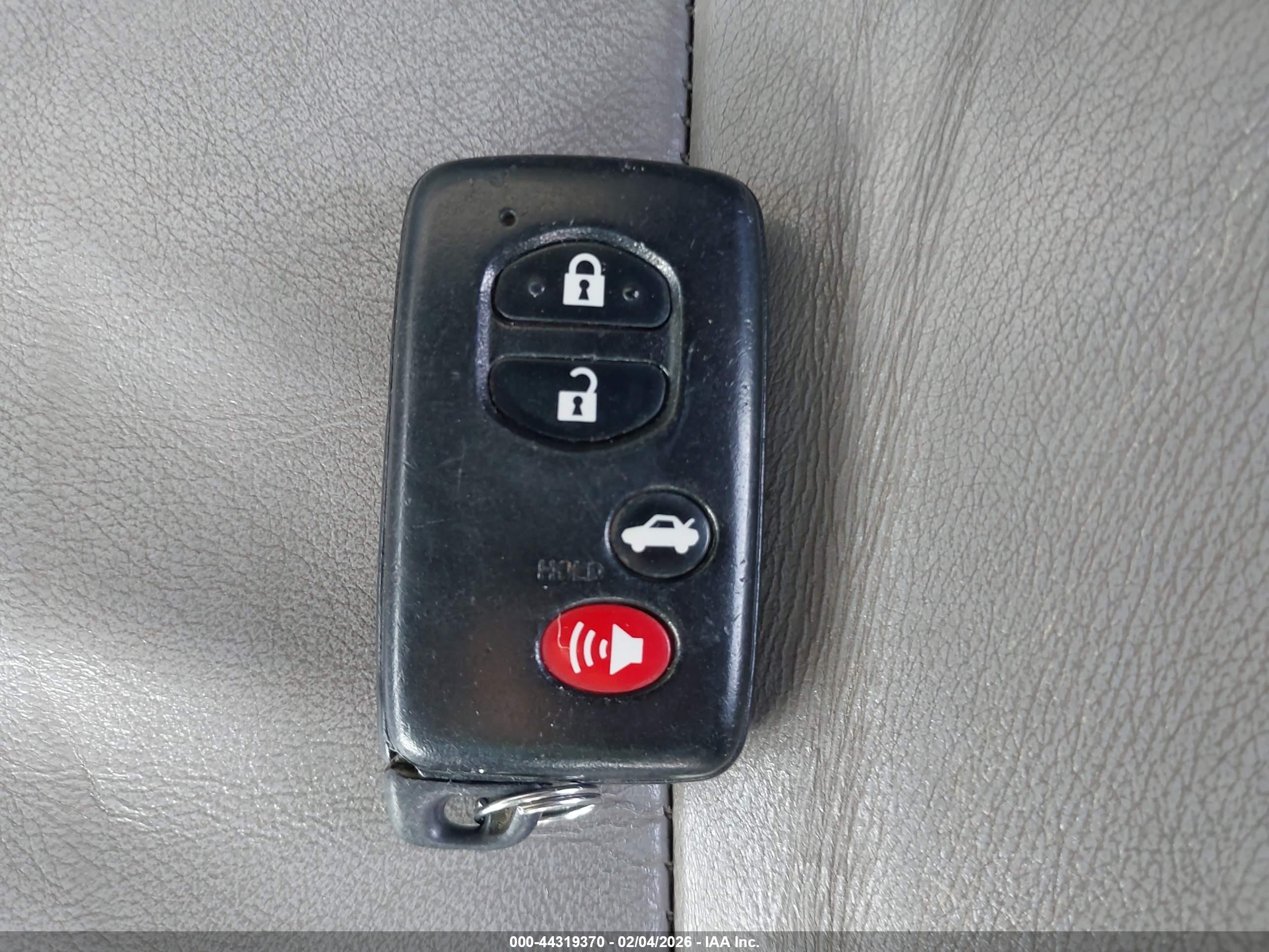 TOYOTA CAMRY image 11