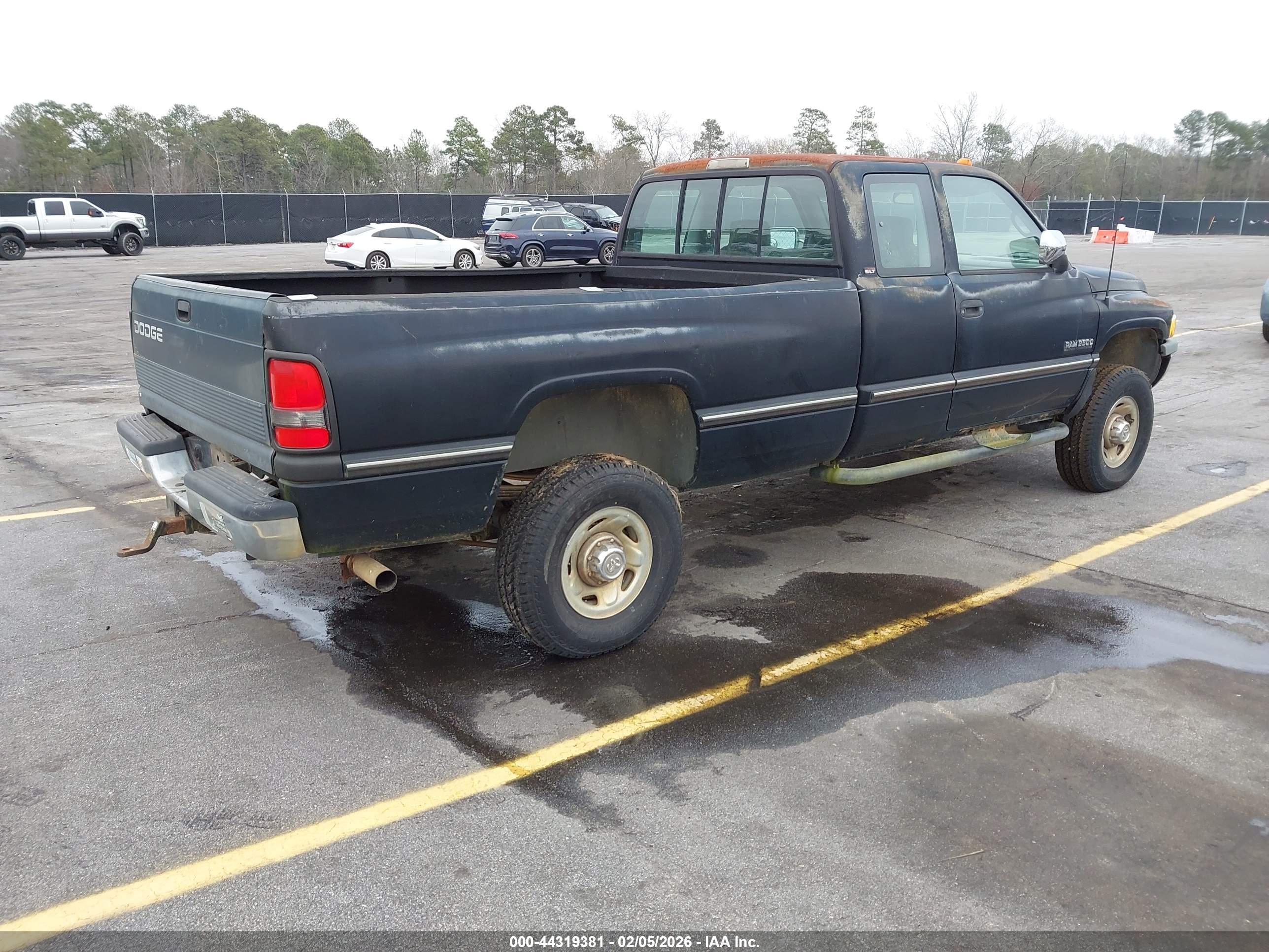 DODGE RAM image 4