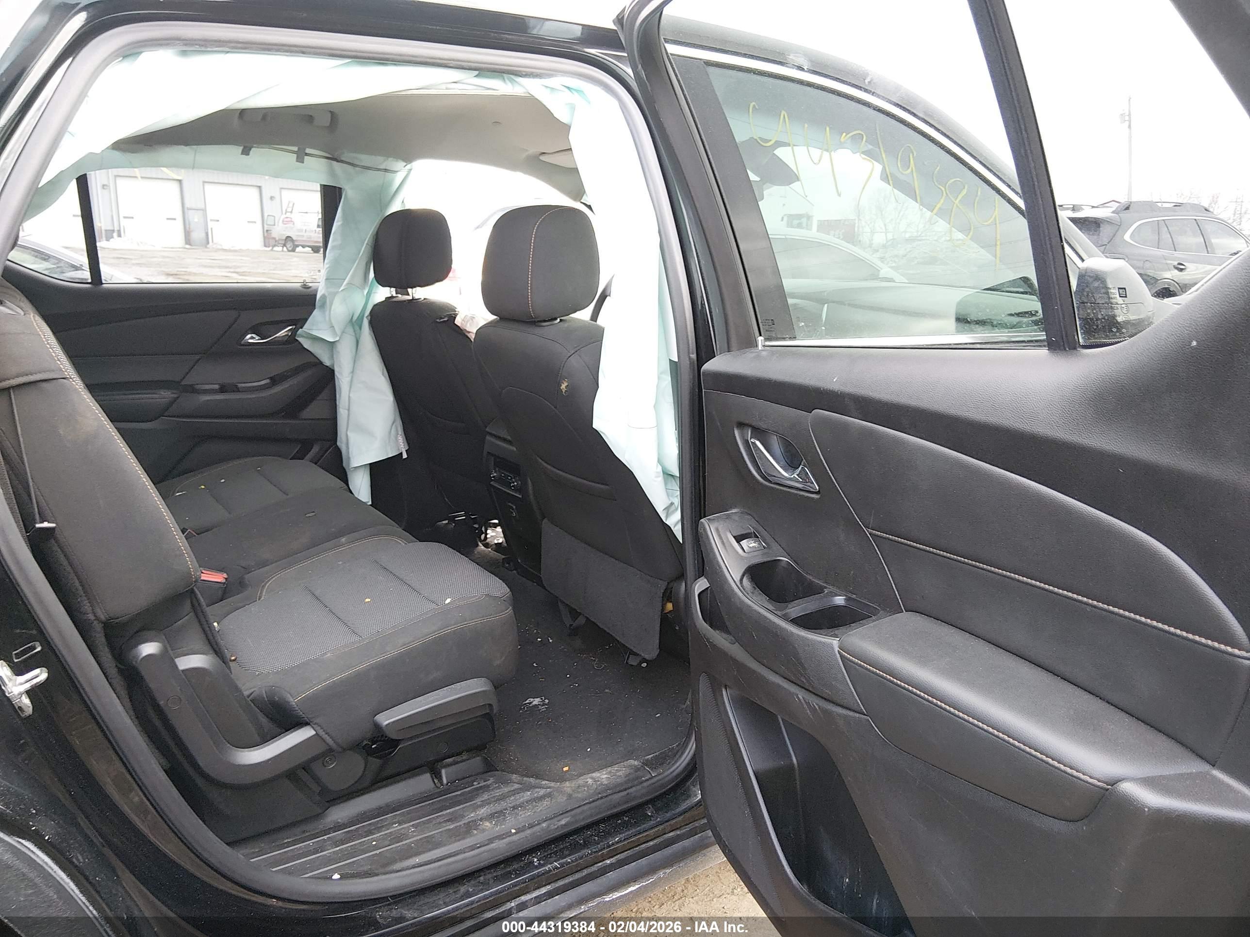 CHEVROLET TRAVERSE image 8