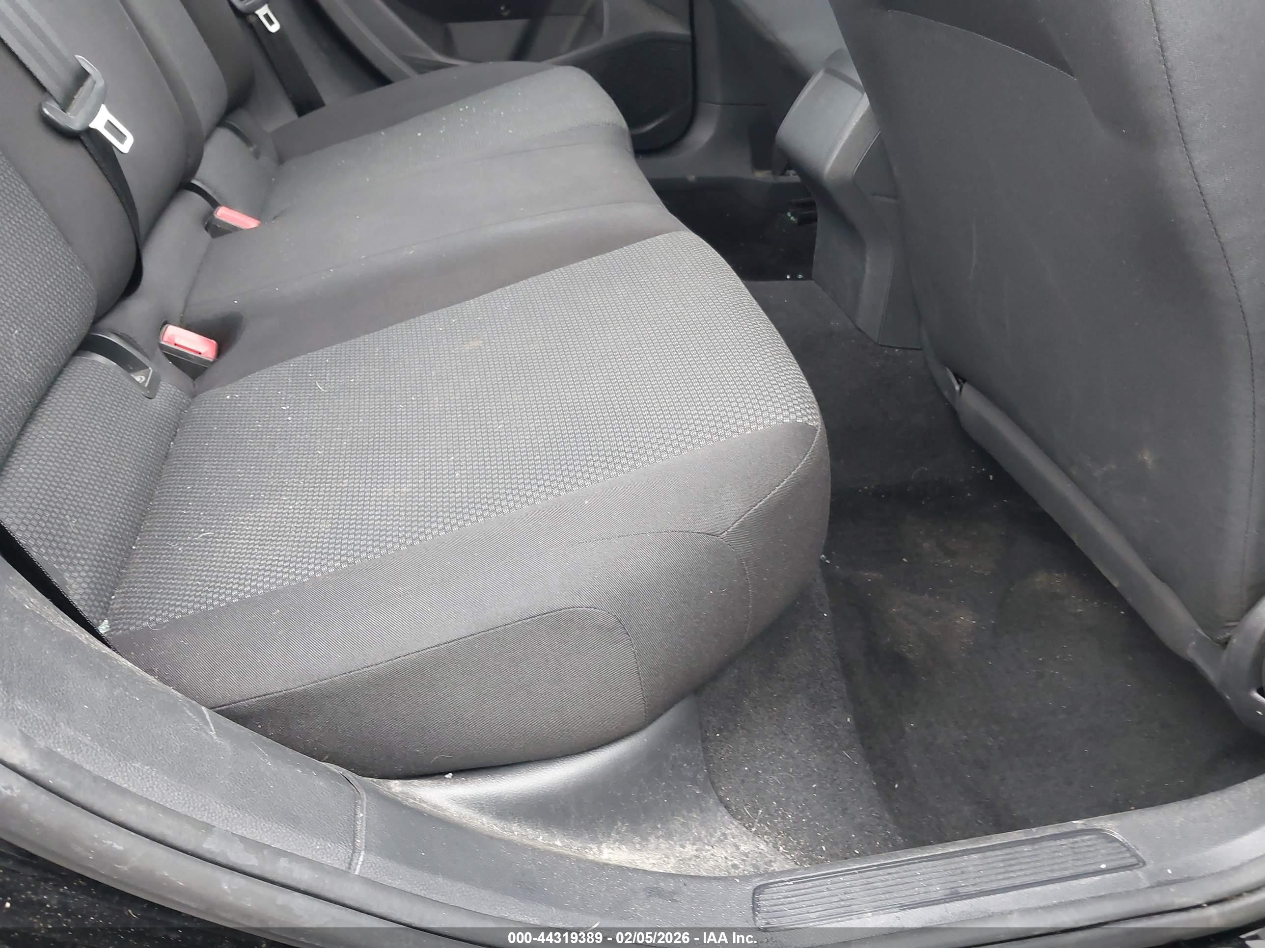 VOLKSWAGEN JETTA image 8