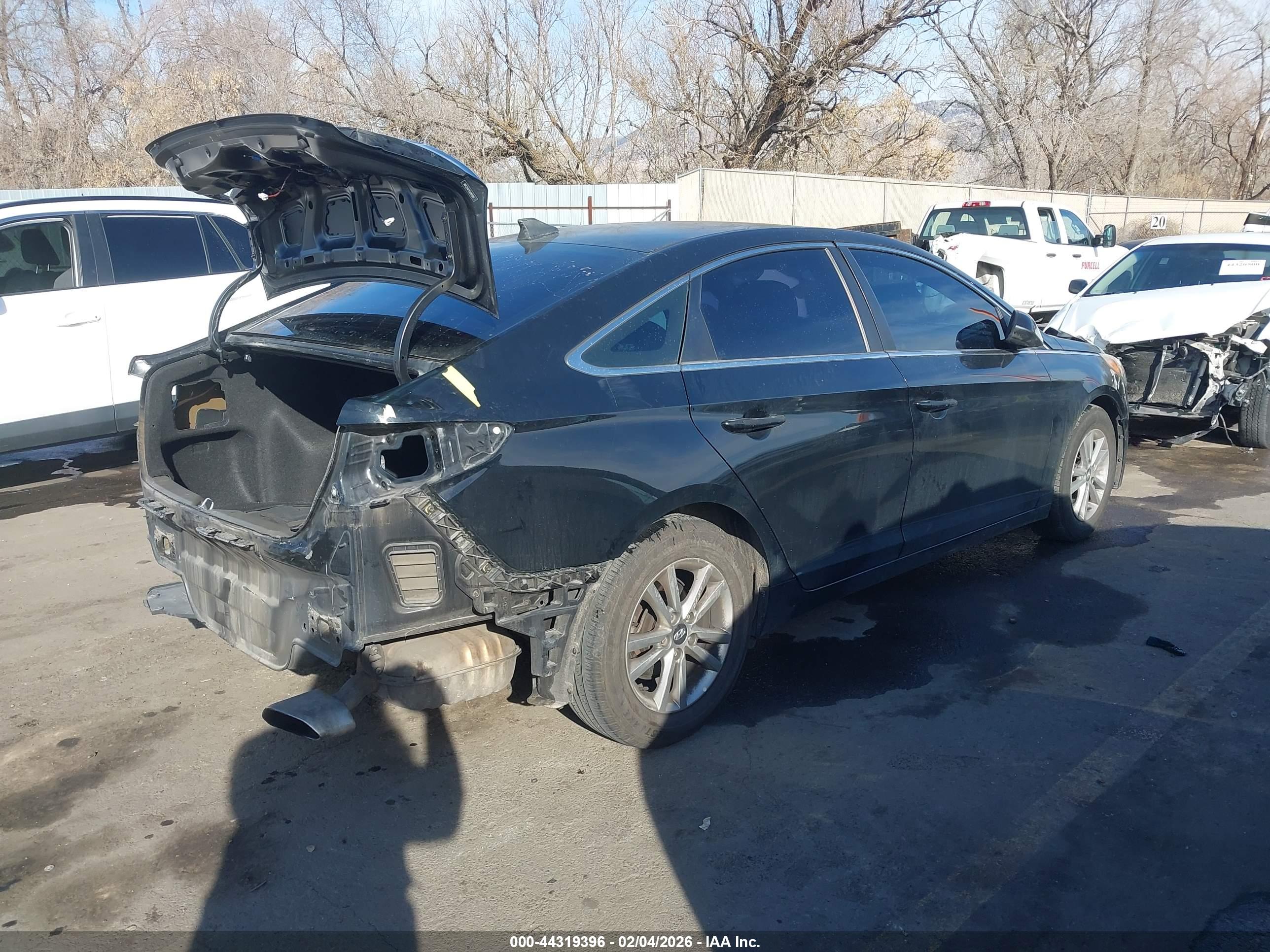 HYUNDAI SONATA image 4