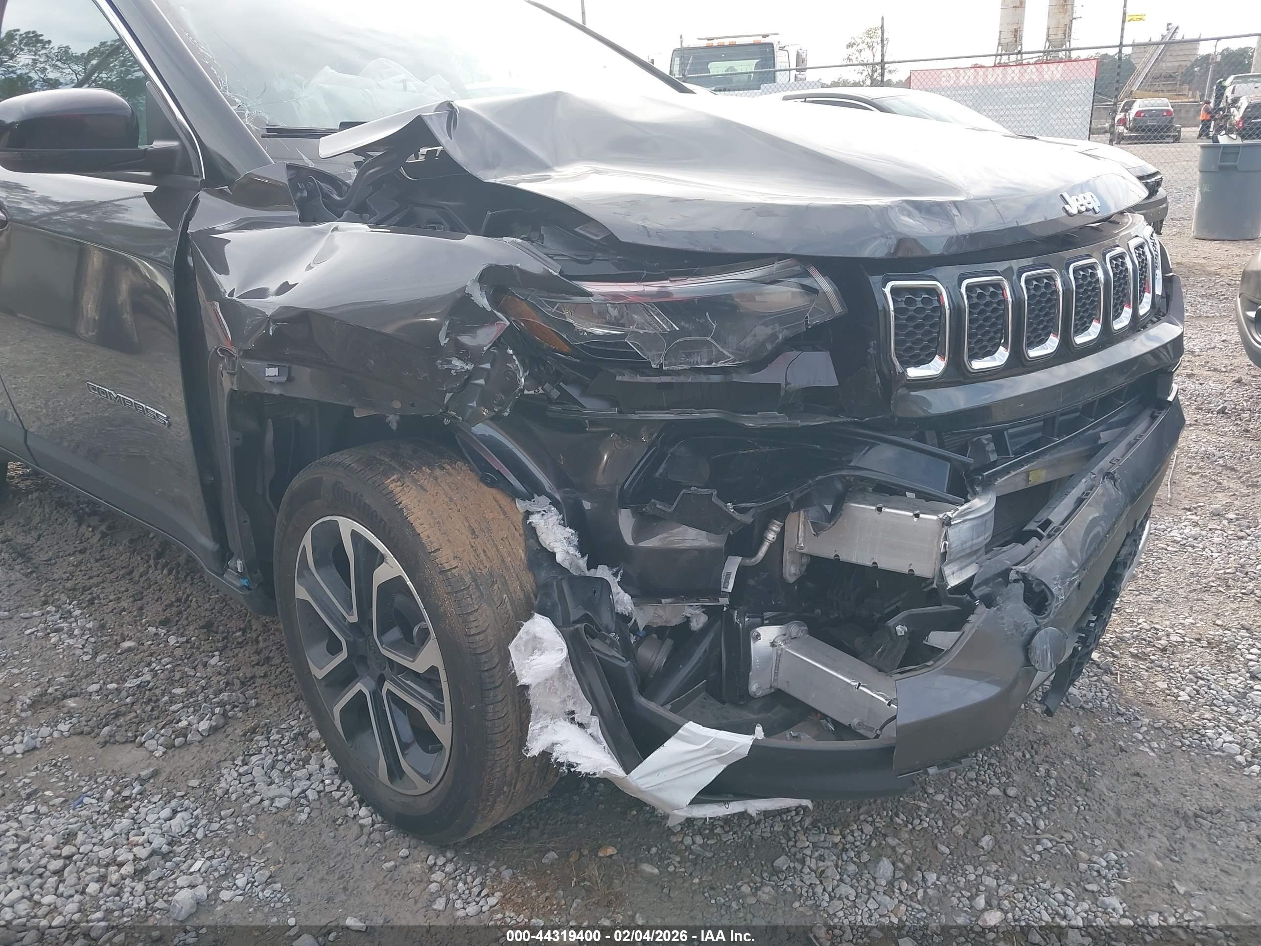 JEEP COMPASS image 6