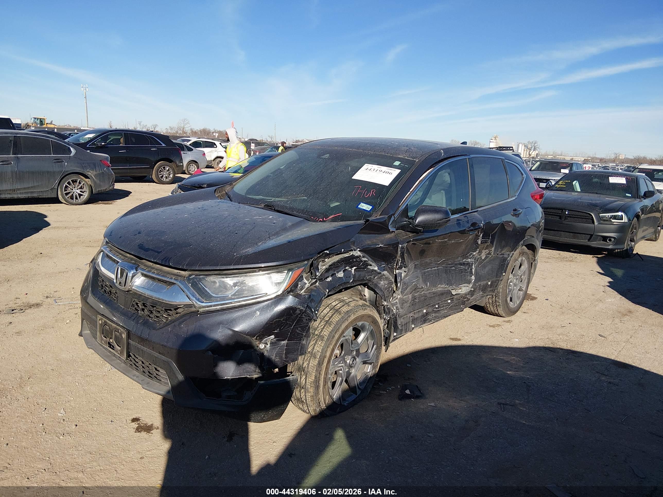 HONDA CR-V image 2