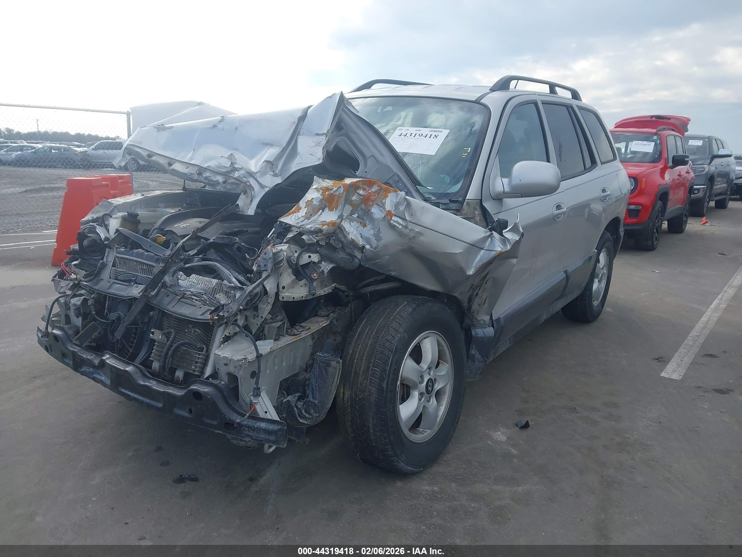 HYUNDAI SANTA image 2