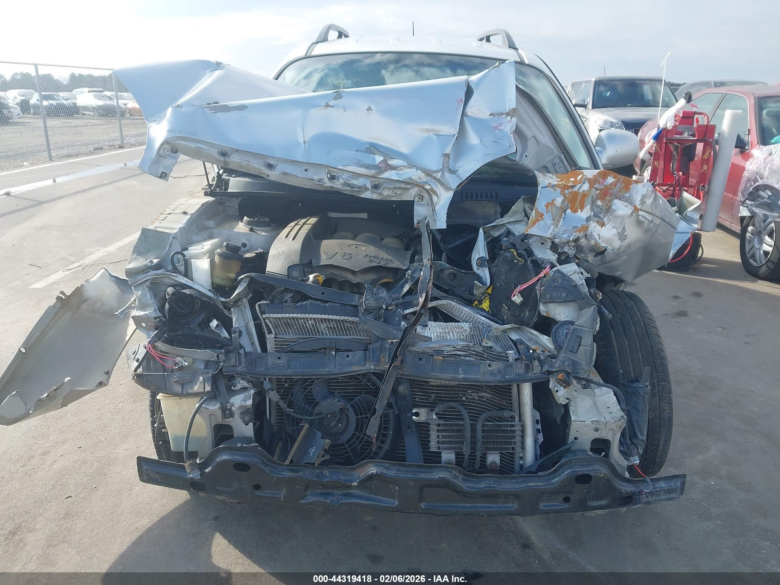 HYUNDAI SANTA image 6