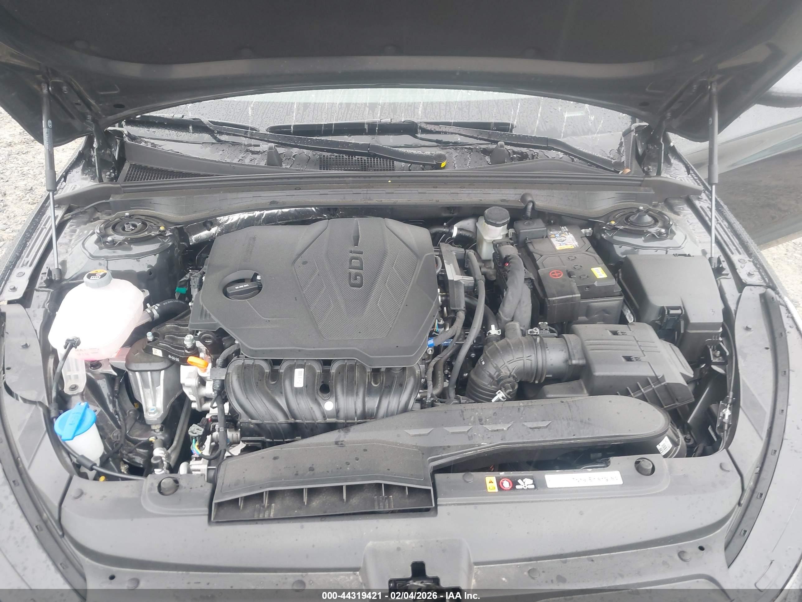 KIA K5 image 10