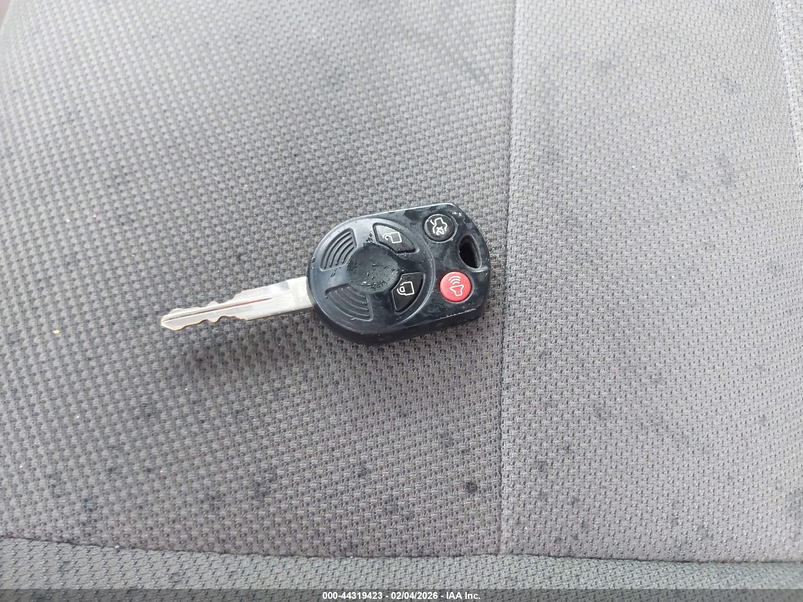FORD ESCAPE image 11