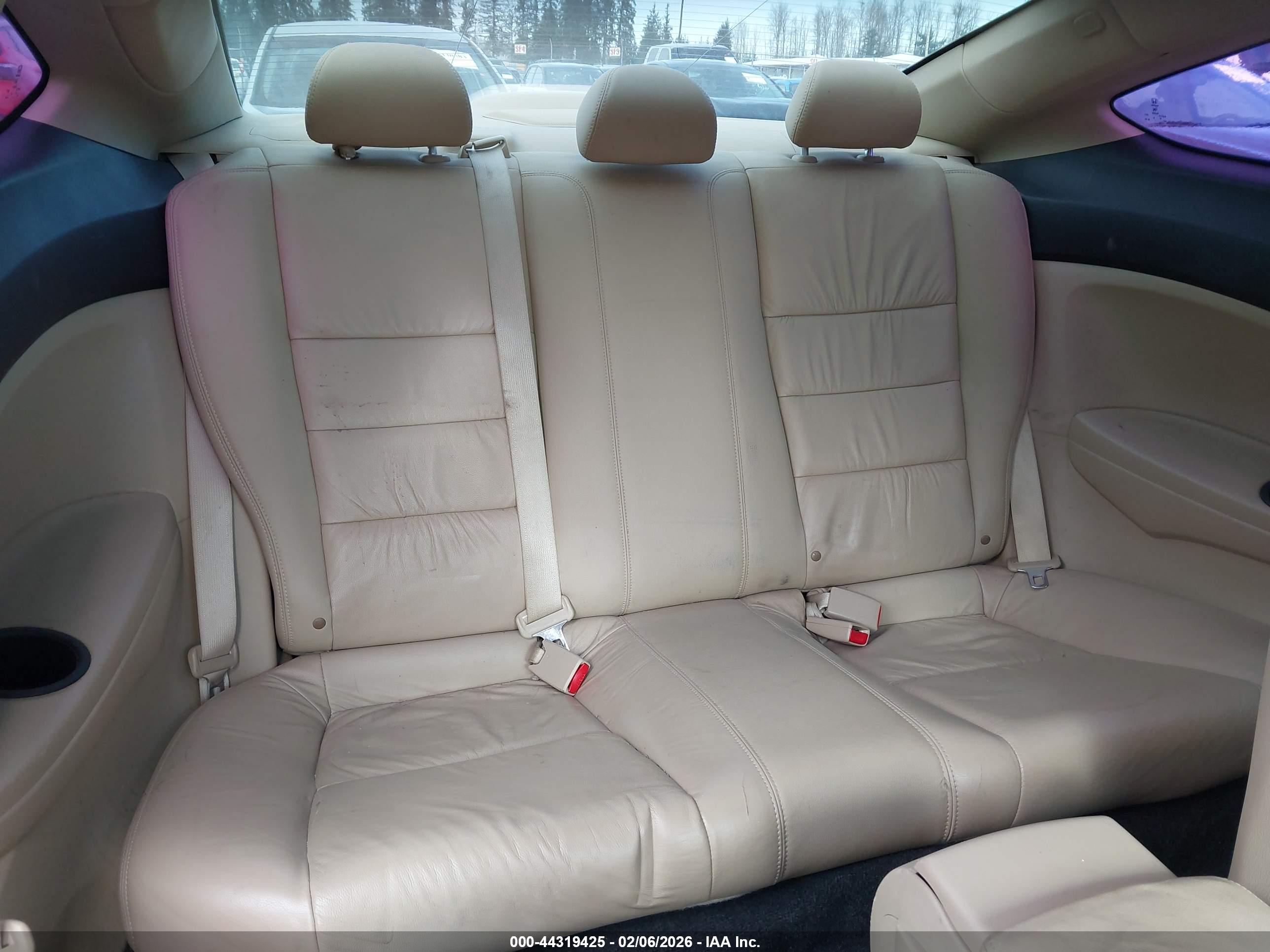 HONDA ACCORD image 8