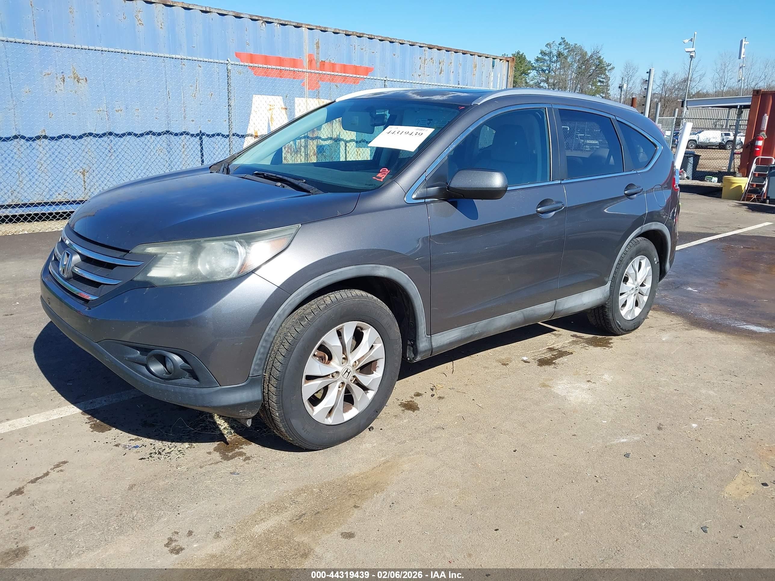 HONDA CR-V image 2