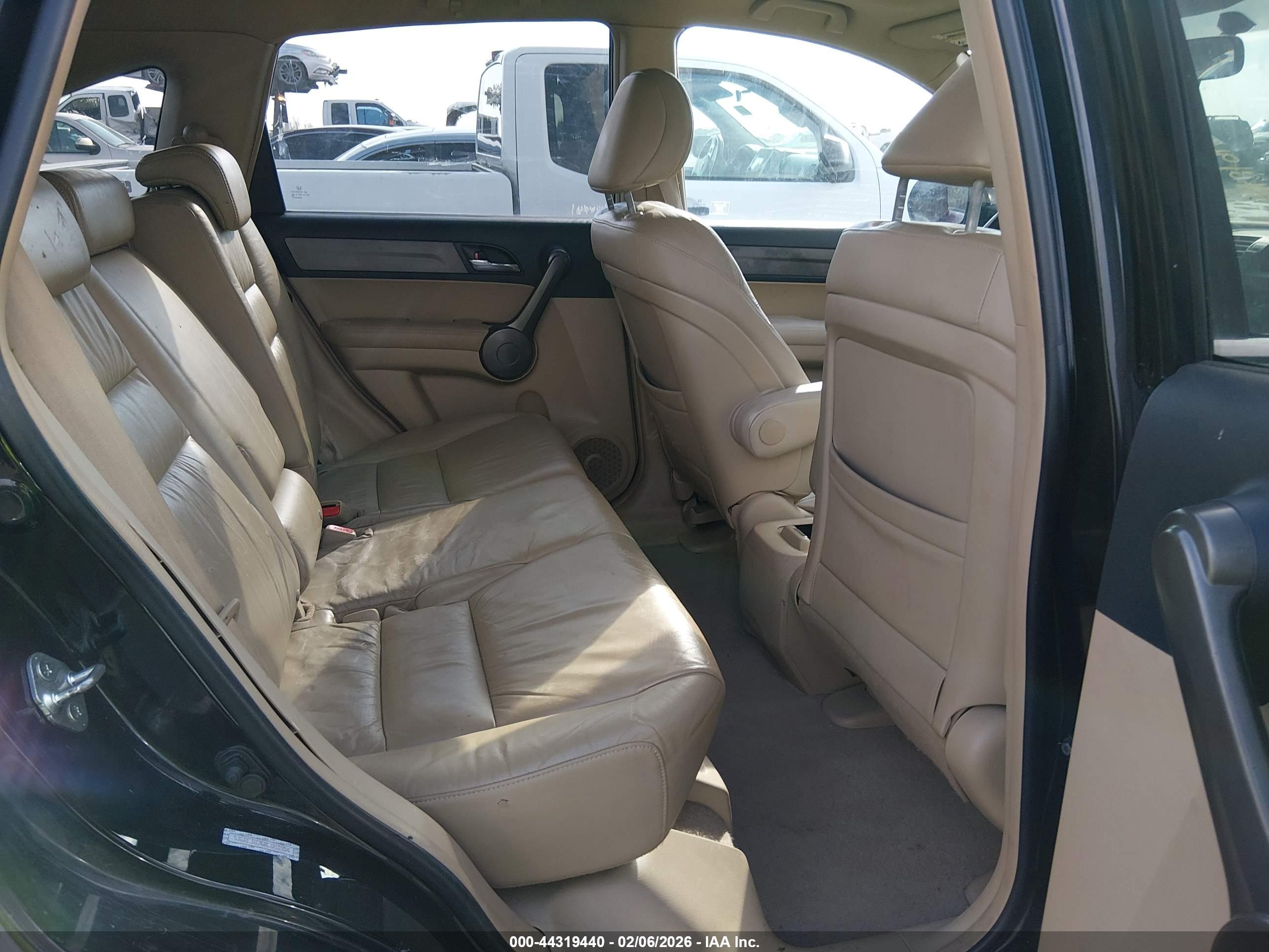 HONDA CR-V image 8