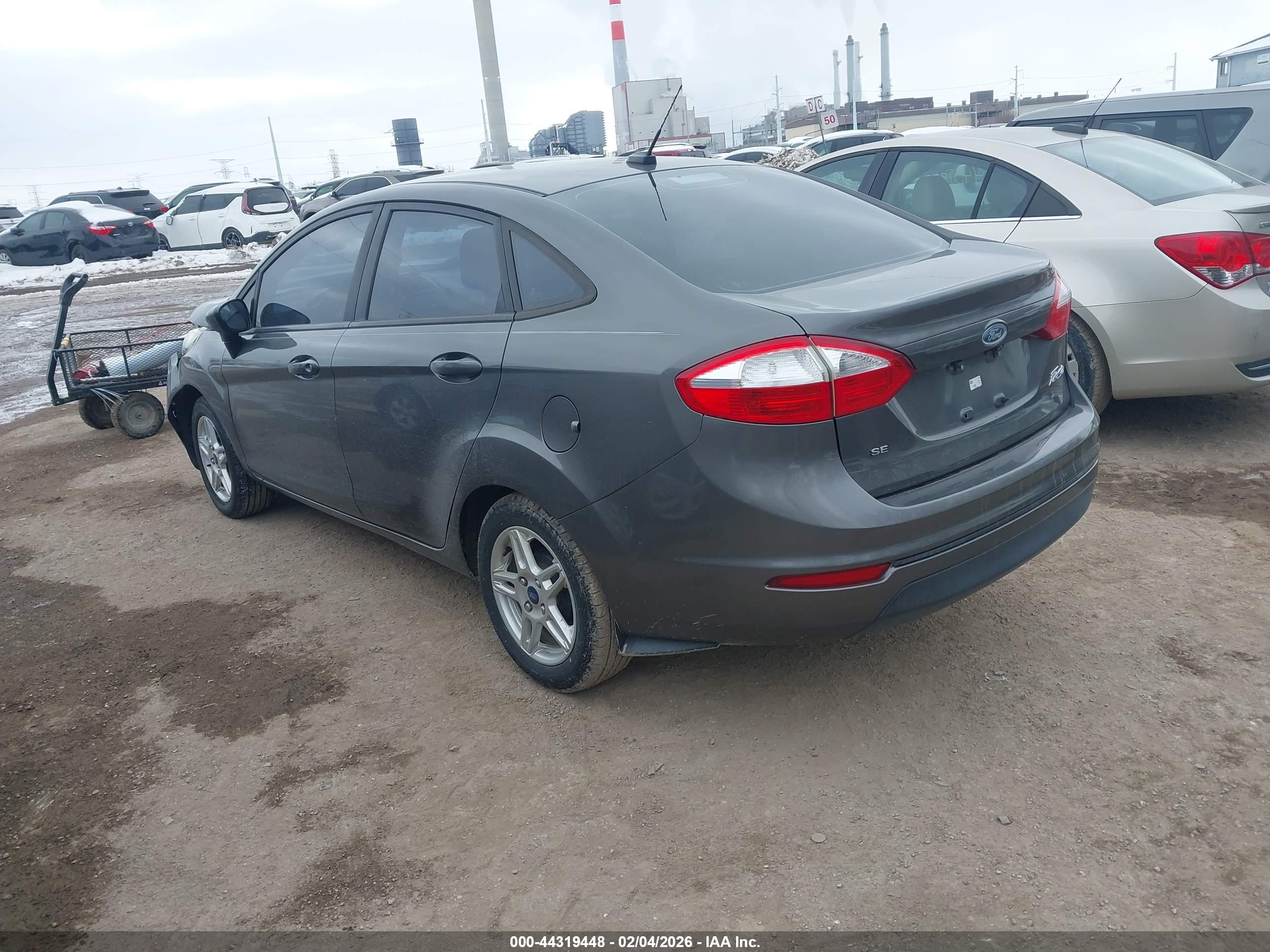 FORD FIESTA image 3