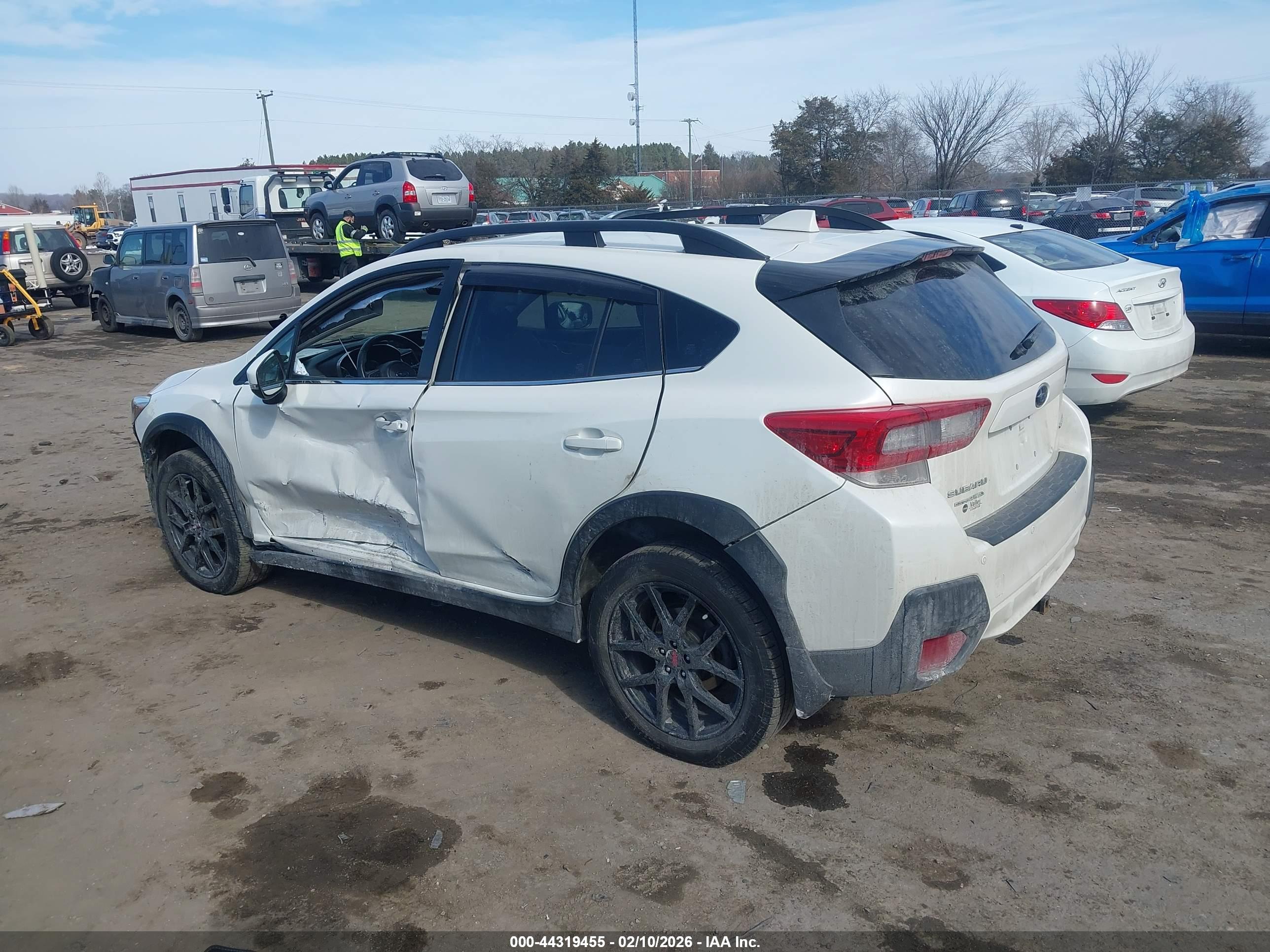 SUBARU CROSSTREK image 3
