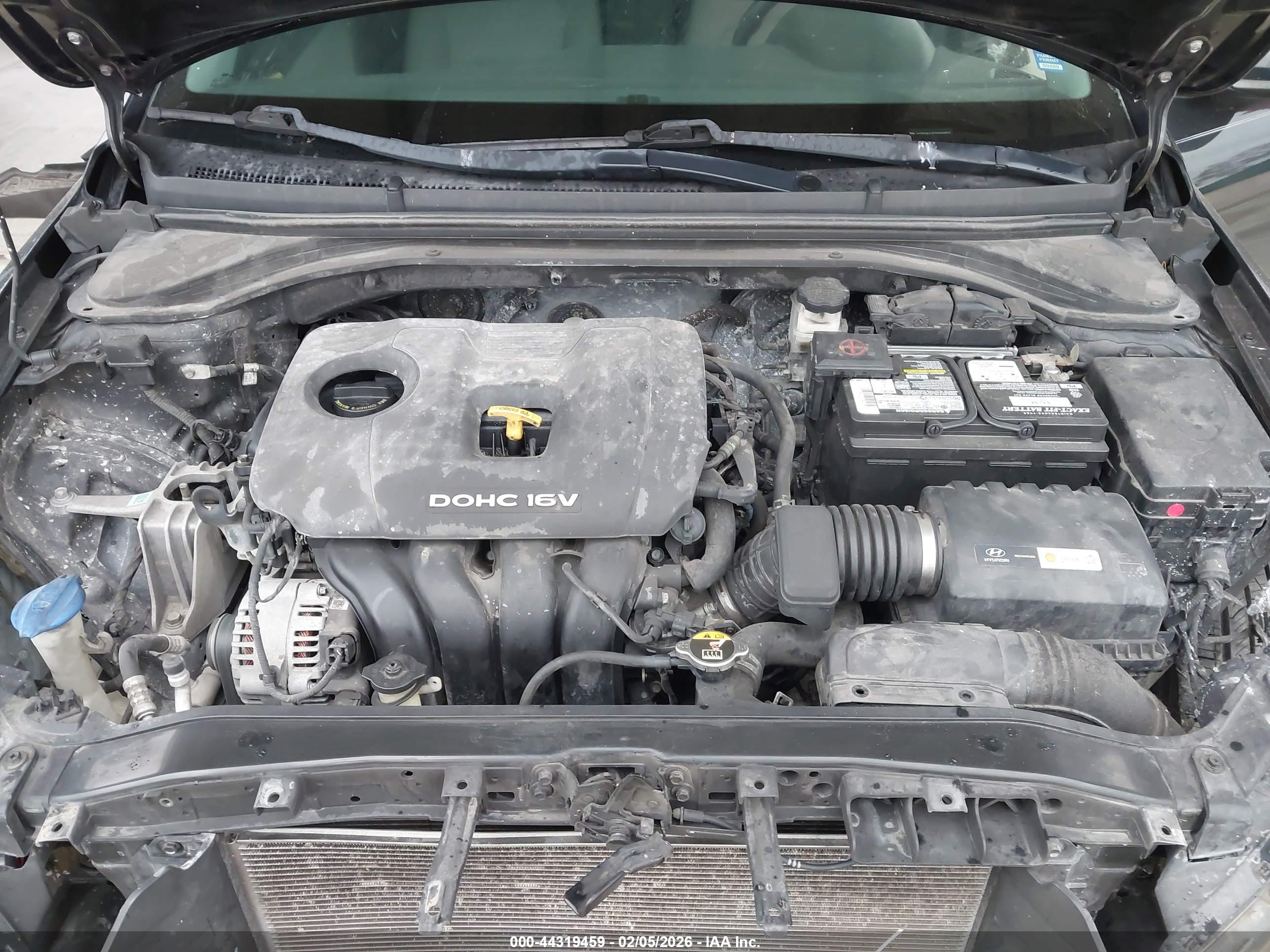 HYUNDAI ELANTRA image 10