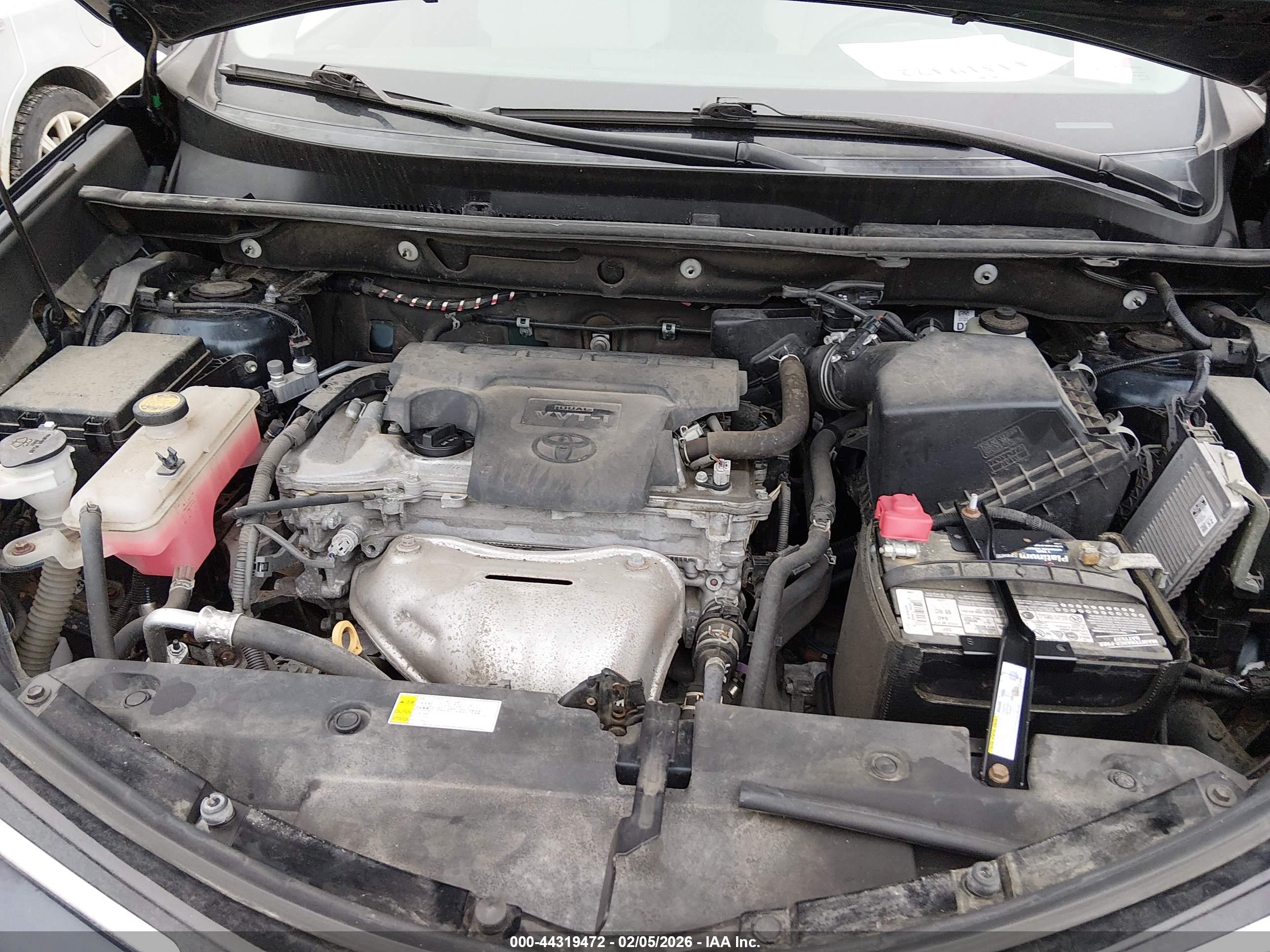 TOYOTA RAV4 image 10
