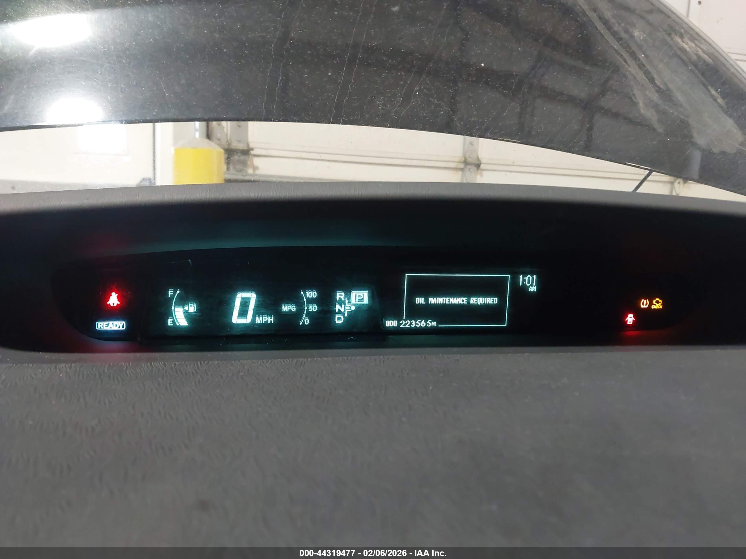 TOYOTA PRIUS image 7