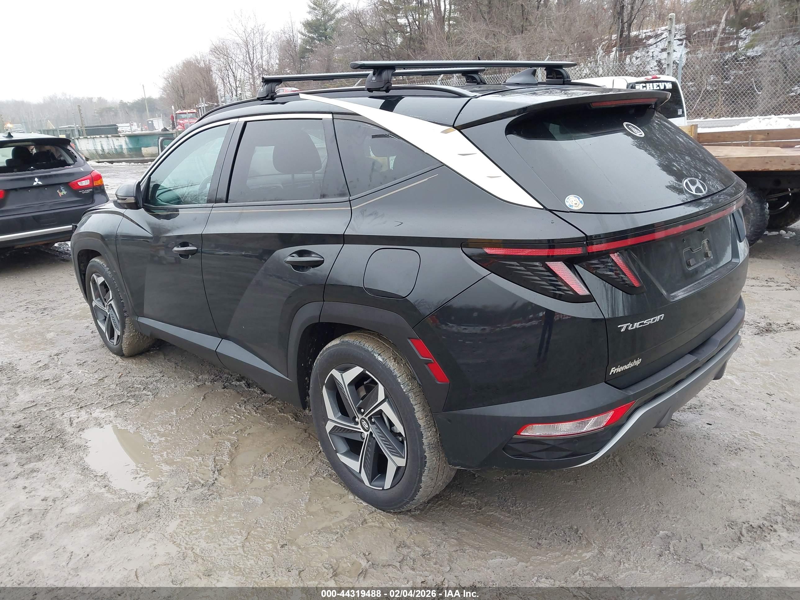 HYUNDAI TUCSON image 3