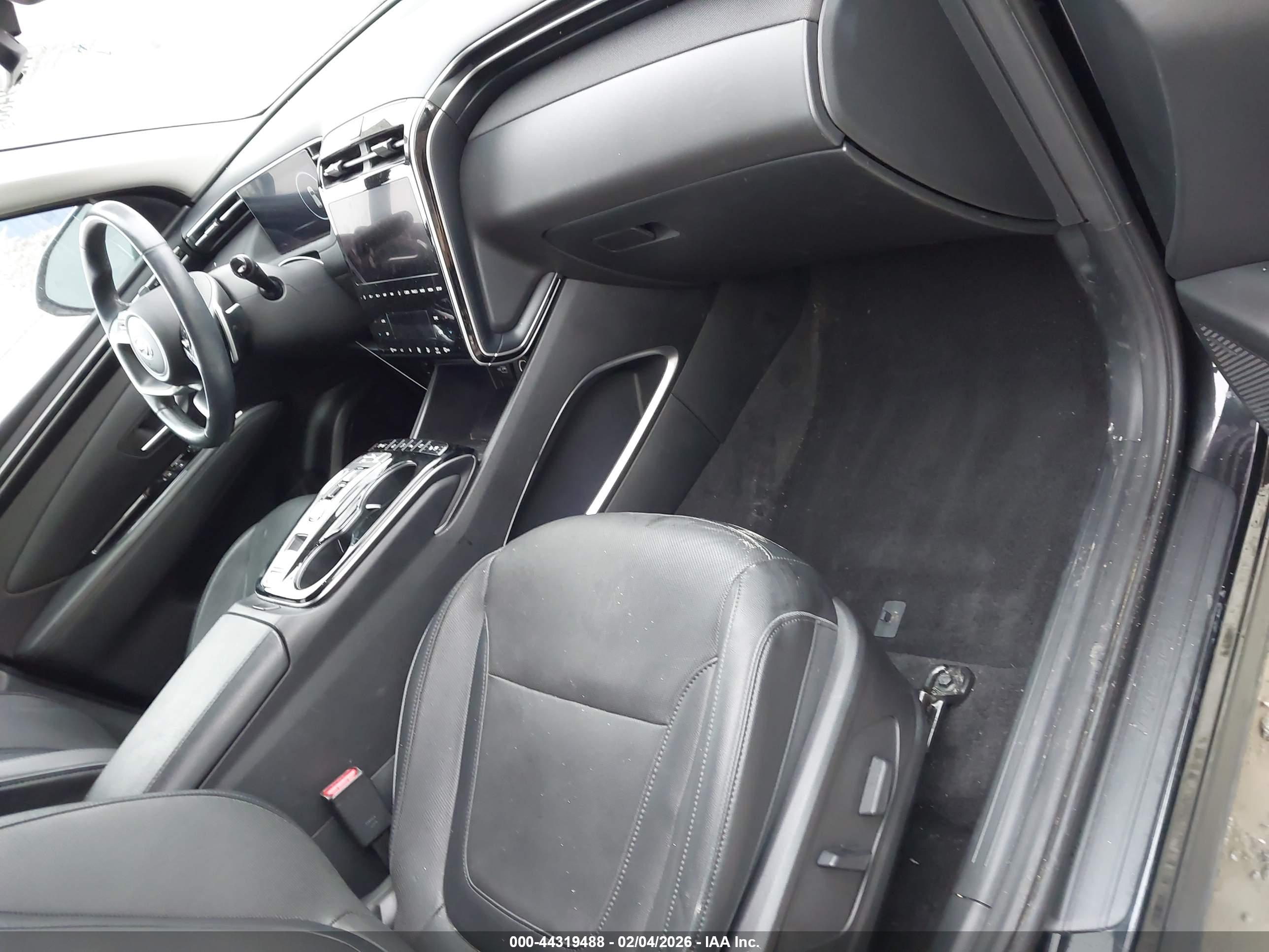 HYUNDAI TUCSON image 5