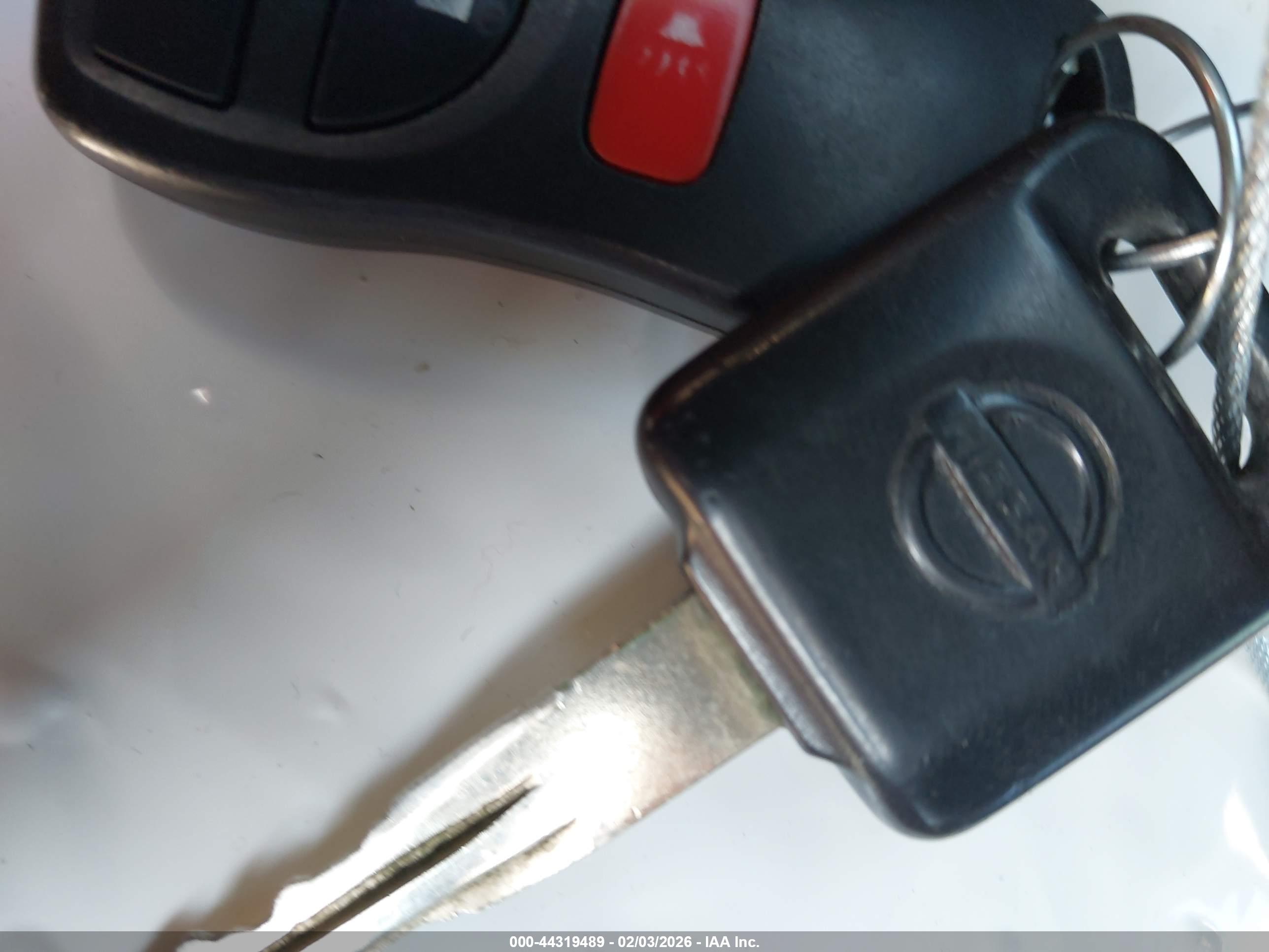 NISSAN FRONTIER image 11