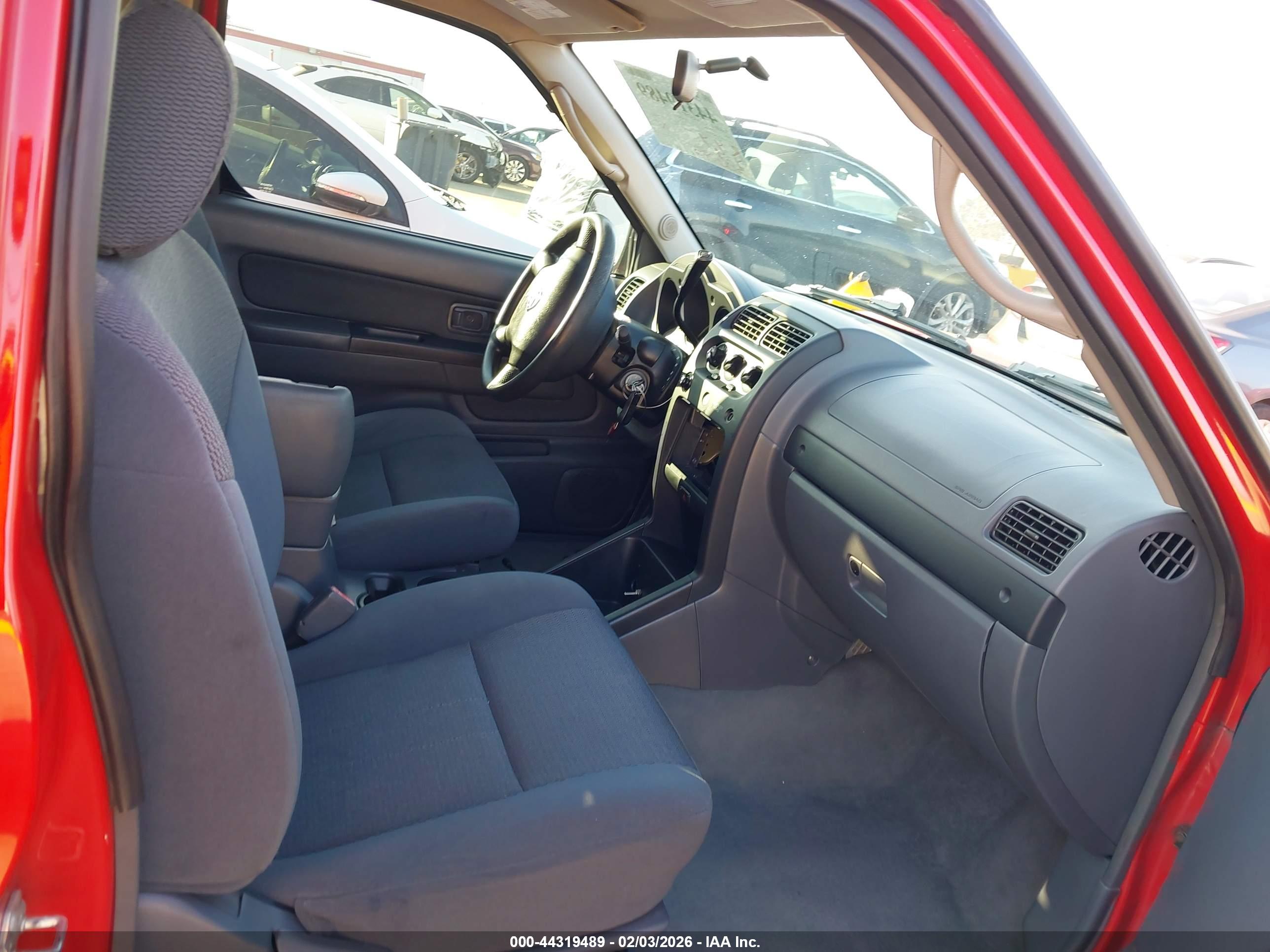 NISSAN FRONTIER image 5
