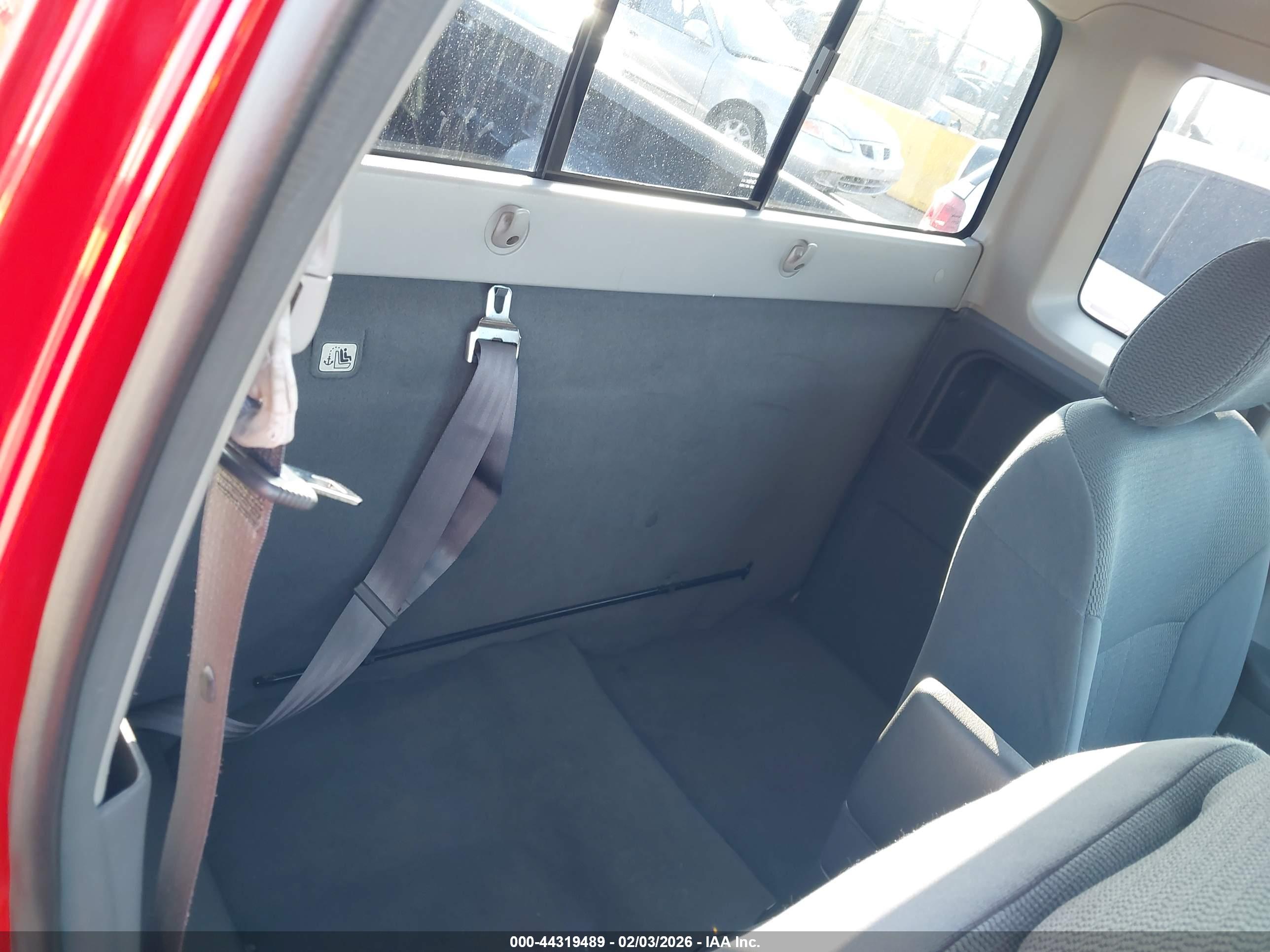 NISSAN FRONTIER image 8