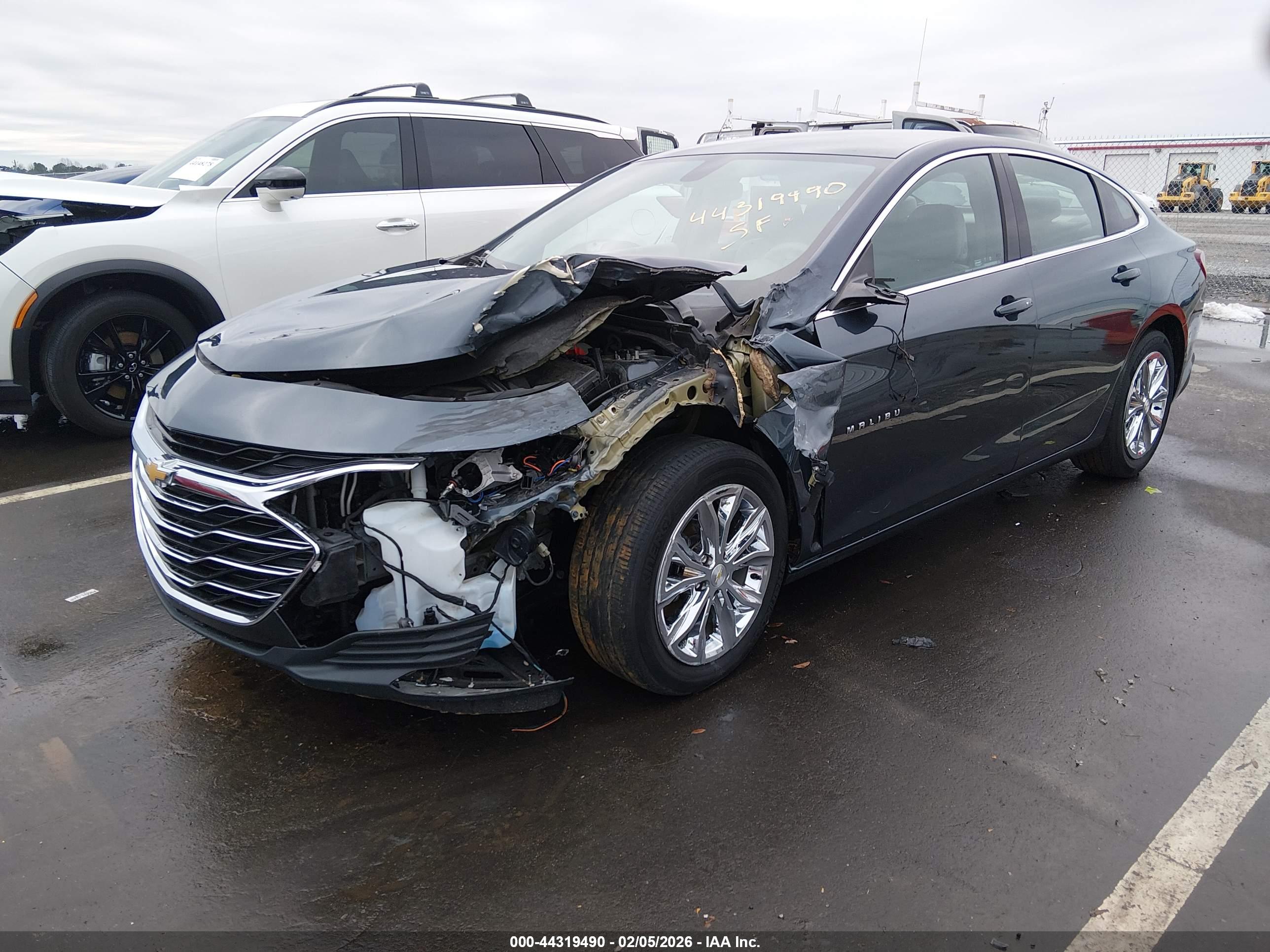 CHEVROLET MALIBU image 2