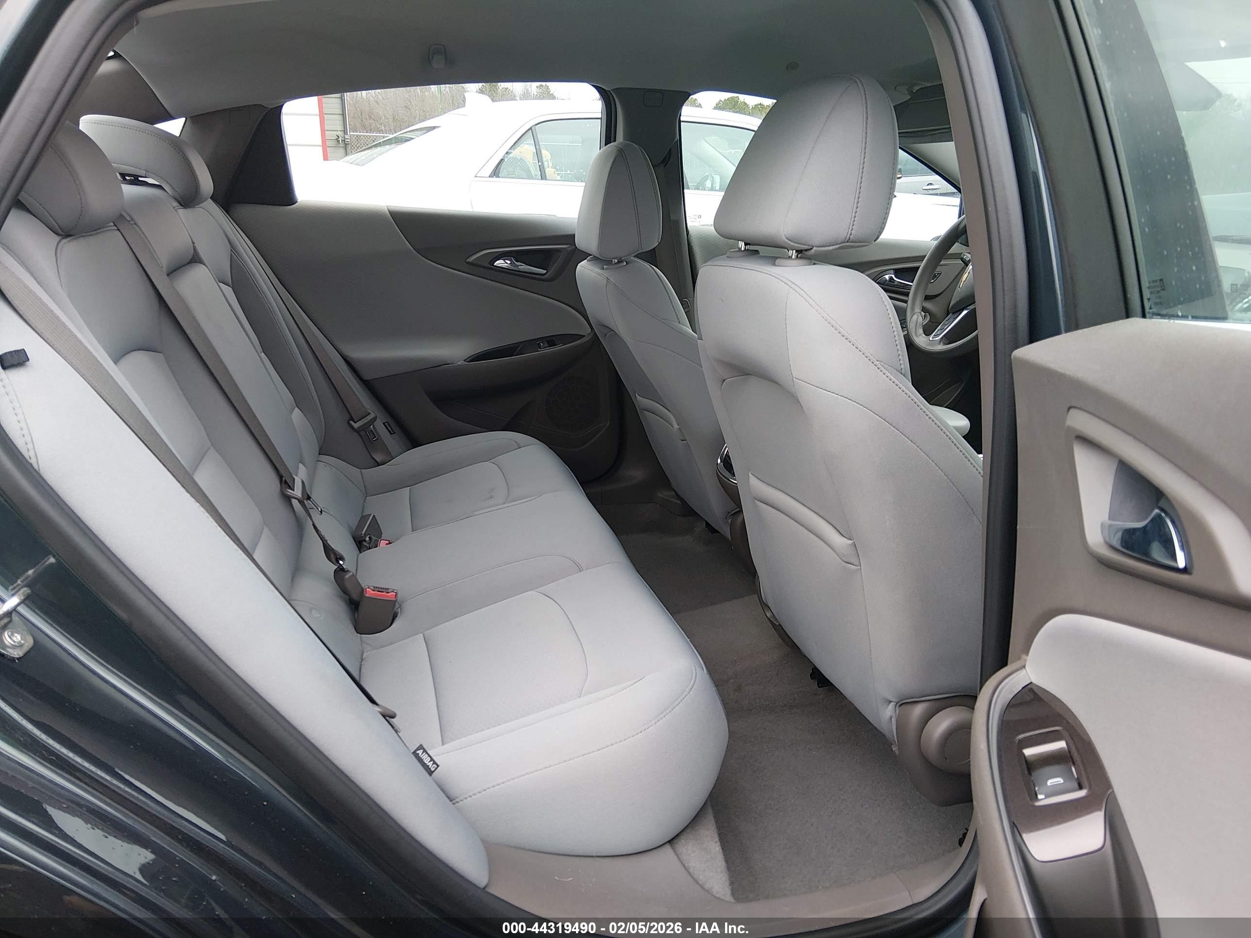 CHEVROLET MALIBU image 8