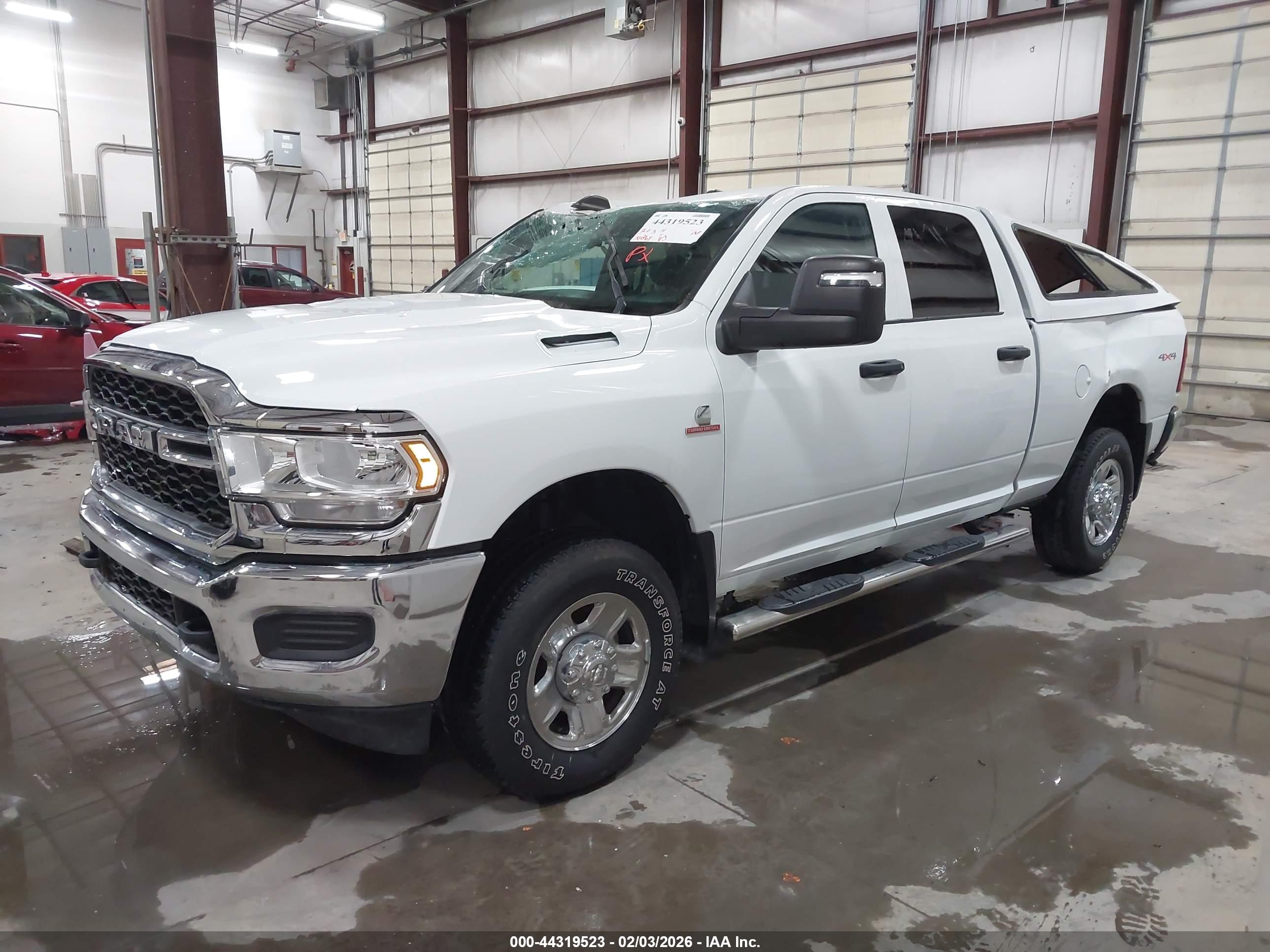 RAM 2500 image 2