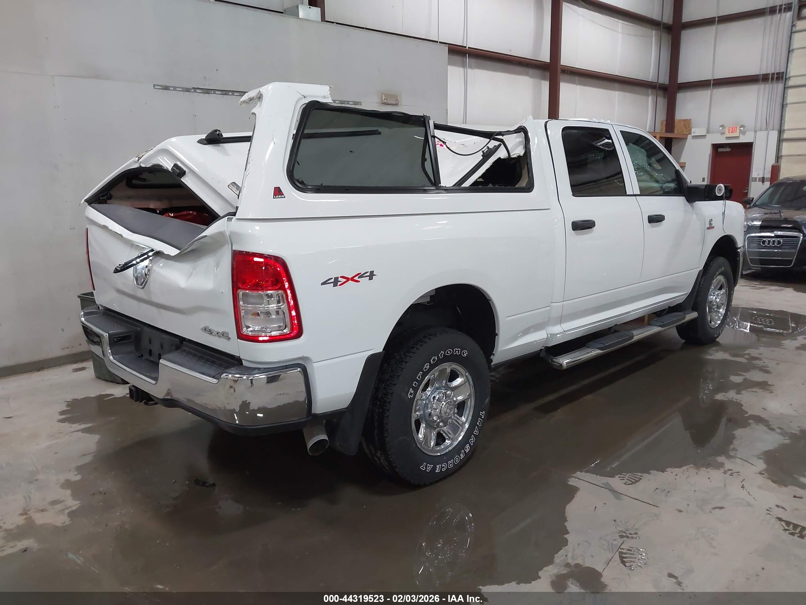 RAM 2500 image 4