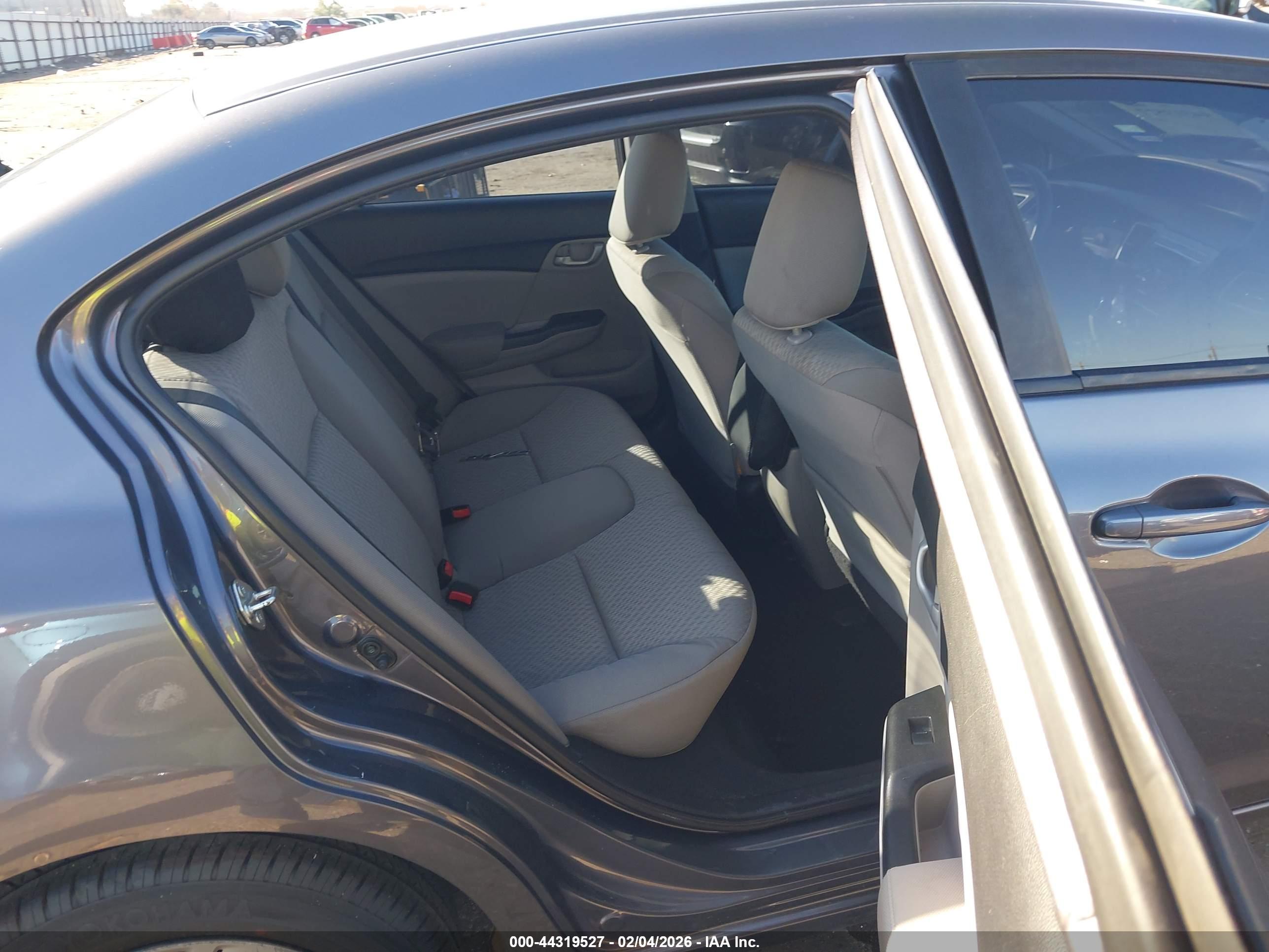 HONDA CIVIC image 8