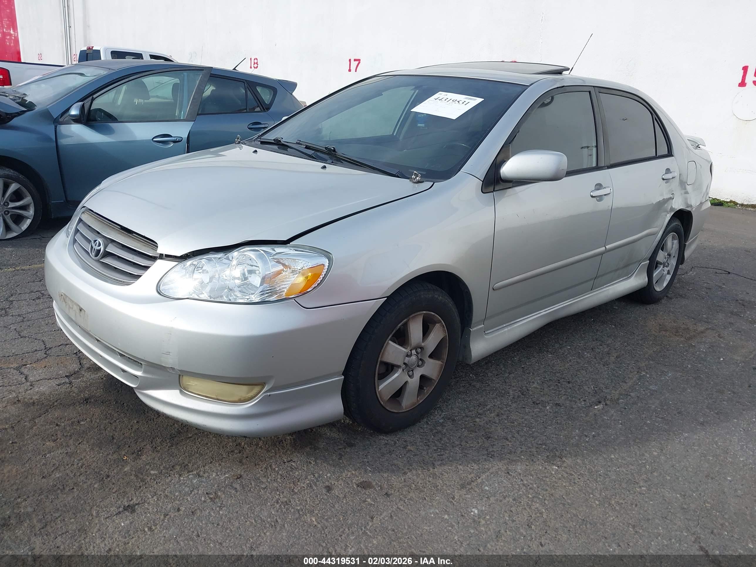 TOYOTA COROLLA image 2